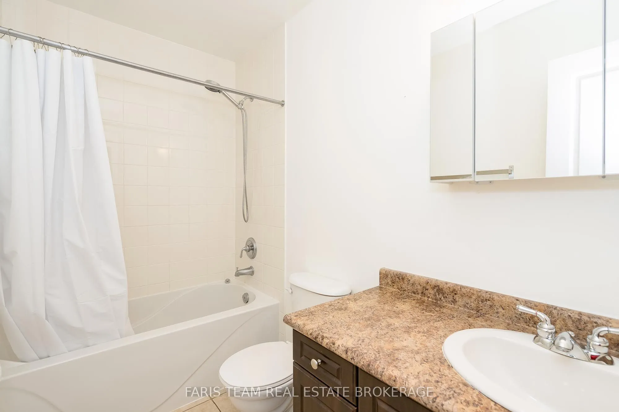 145 Wycliffe Cove