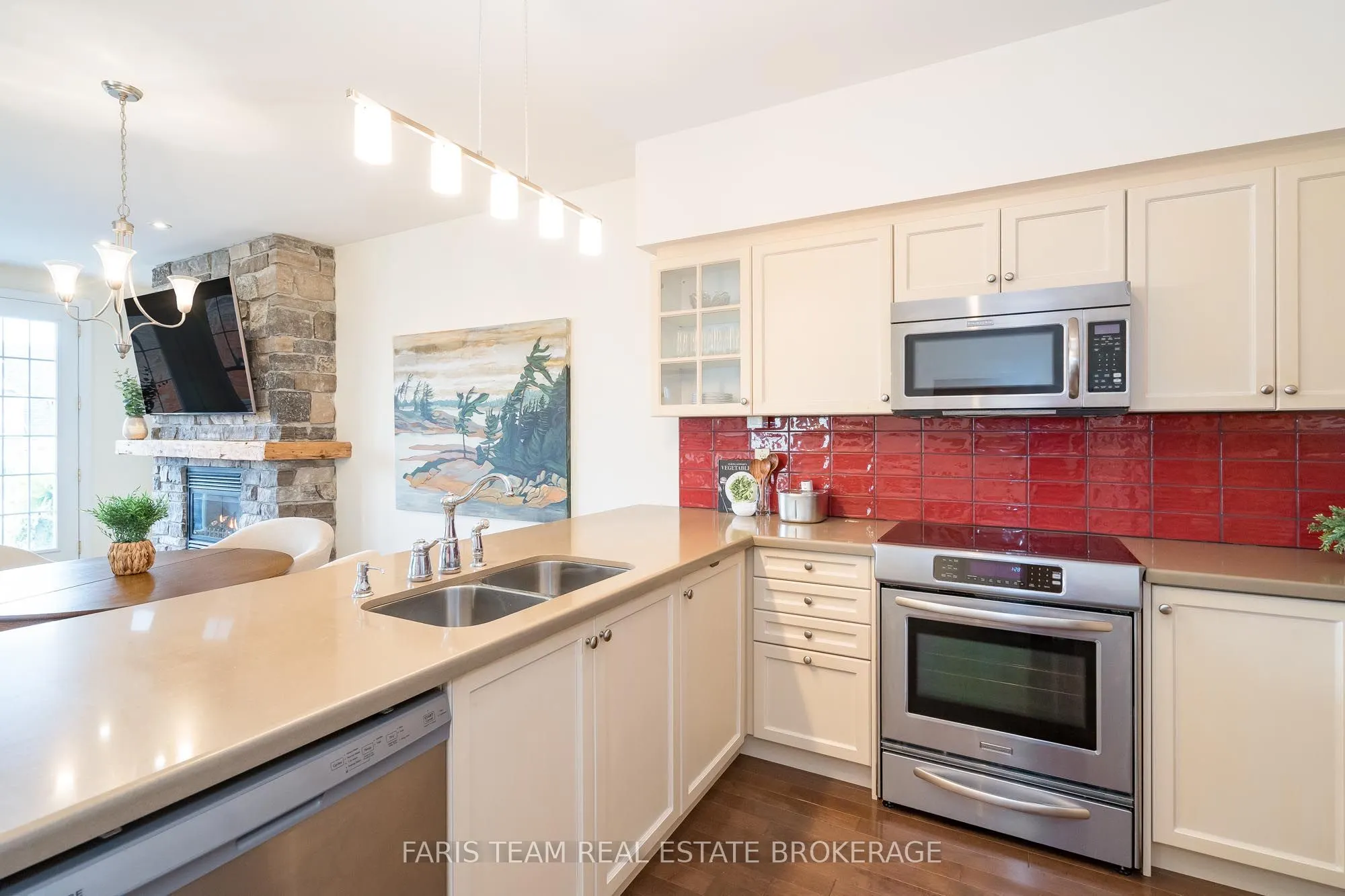 145 Wycliffe Cove