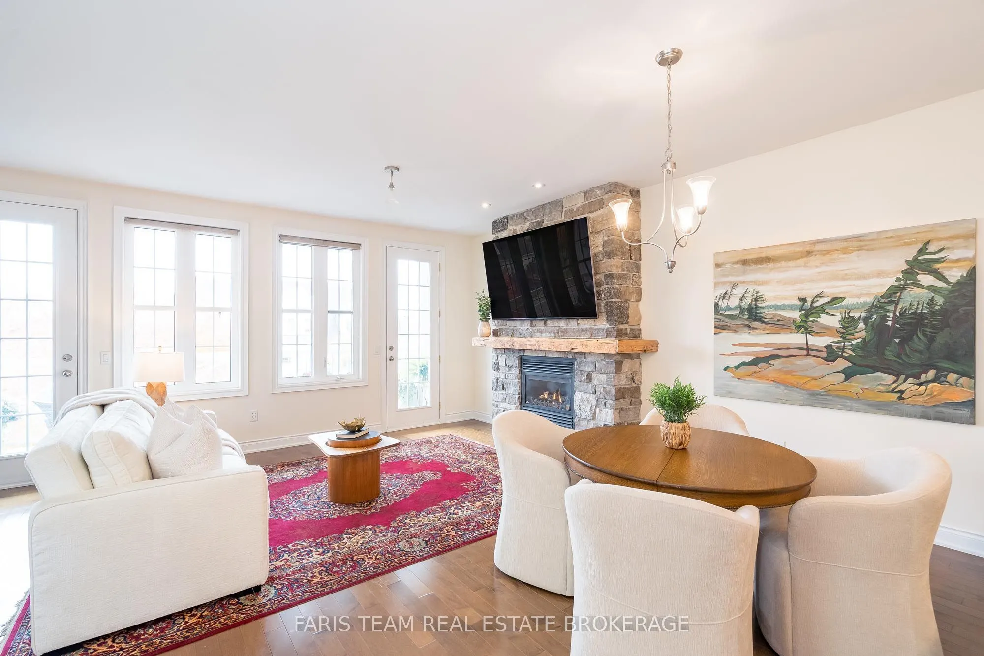 145 Wycliffe Cove