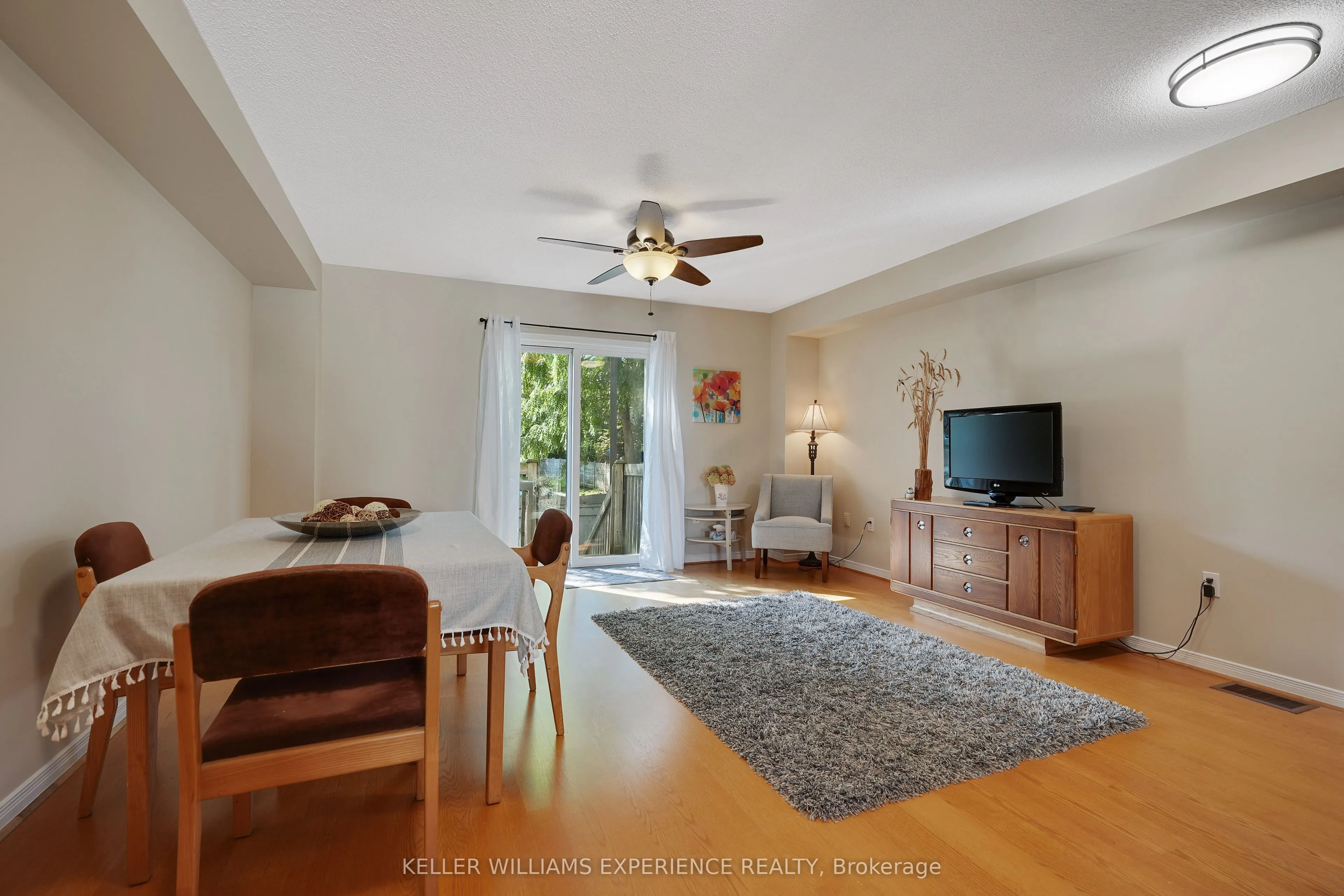 440 Yonge Street, #A4