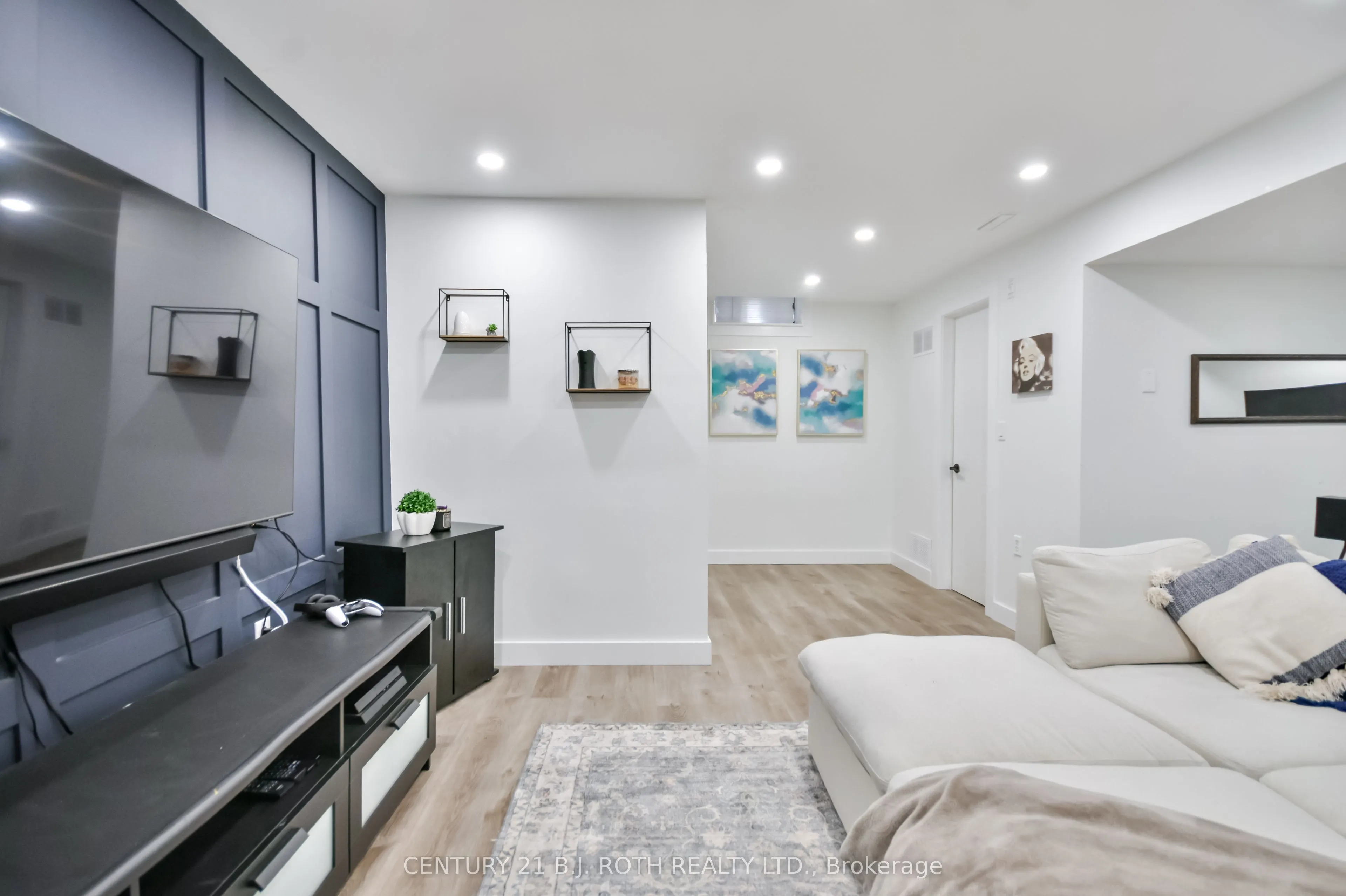 12 BURKE Drive