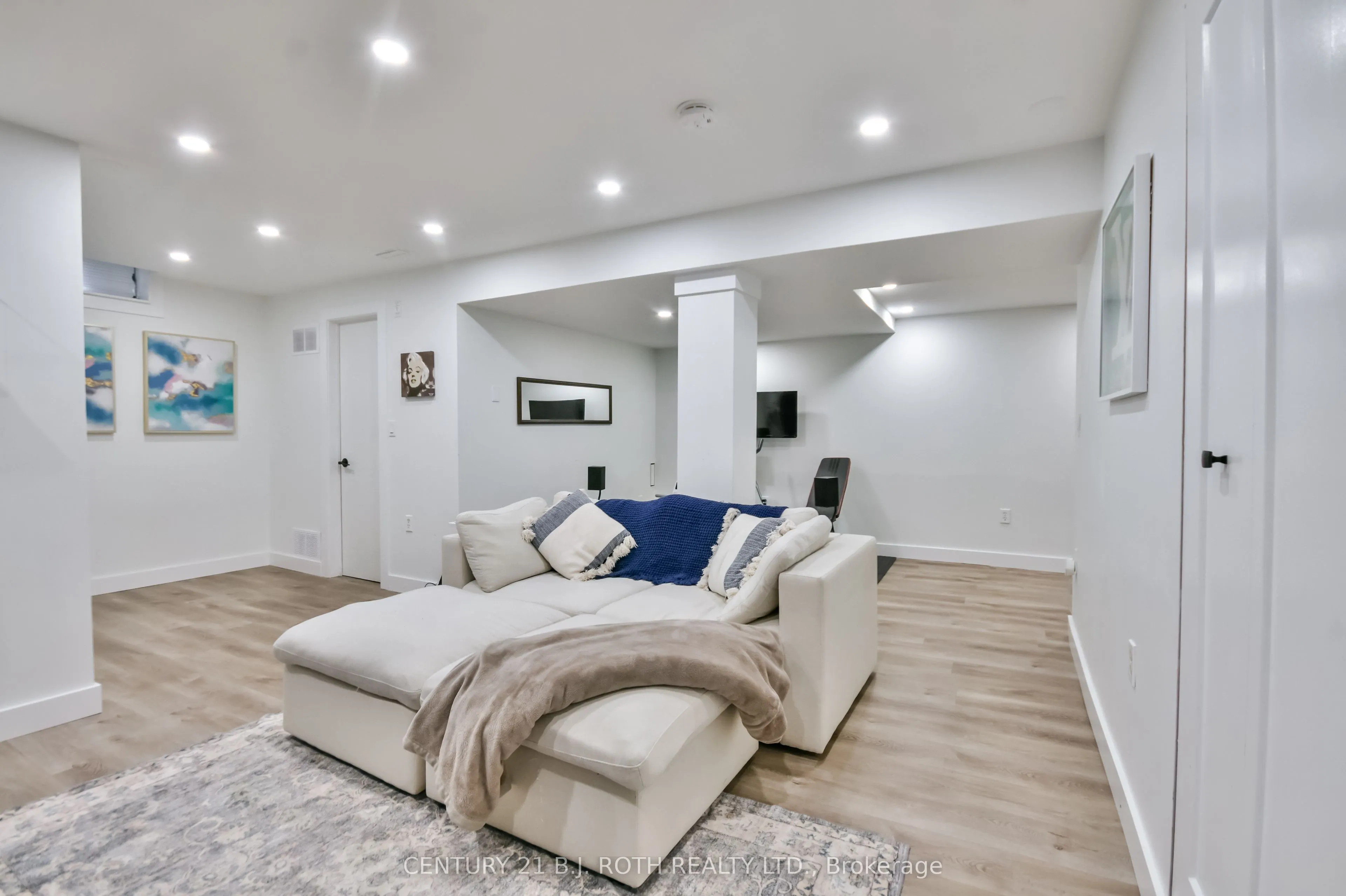 12 BURKE Drive