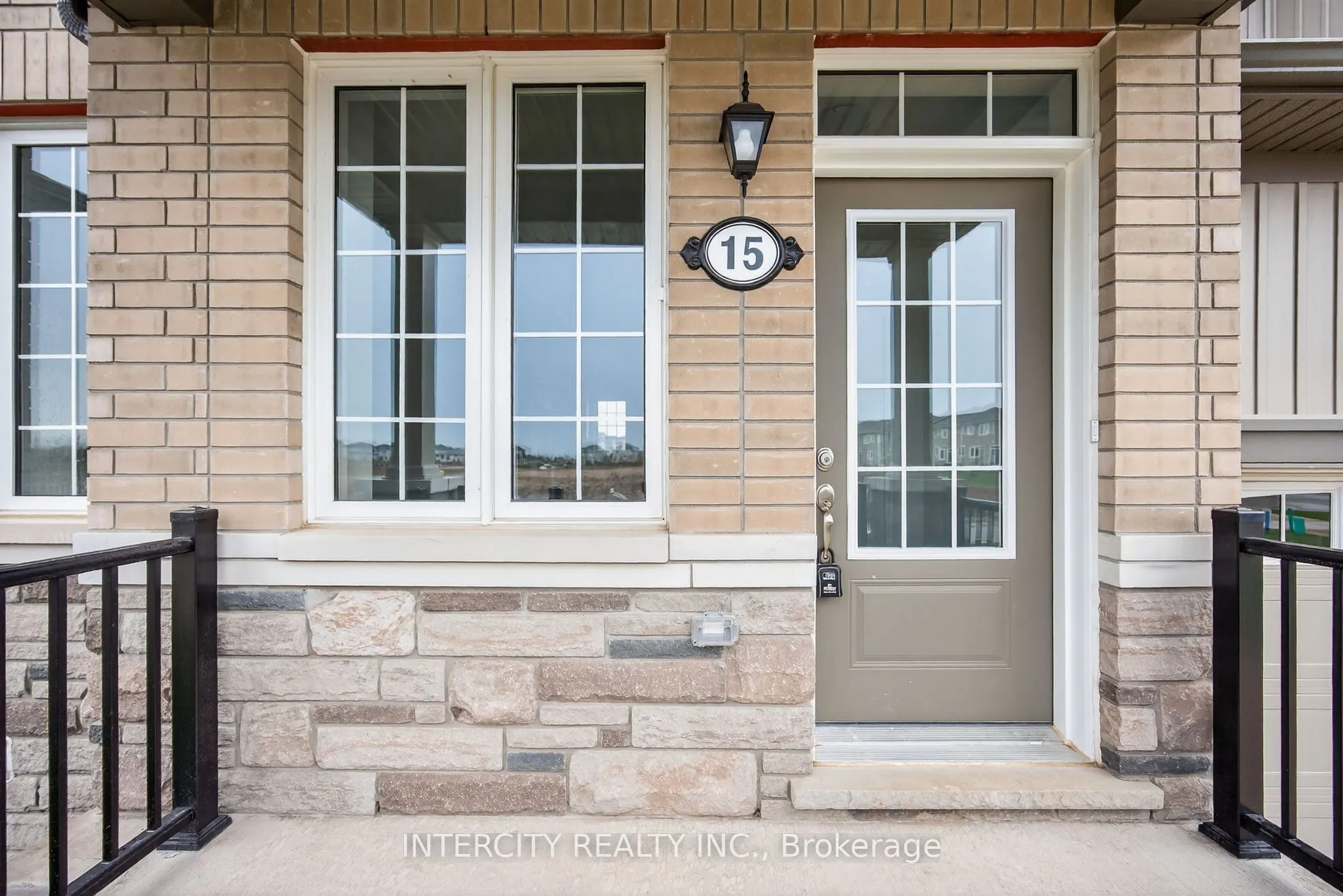 15 Avalon Drive