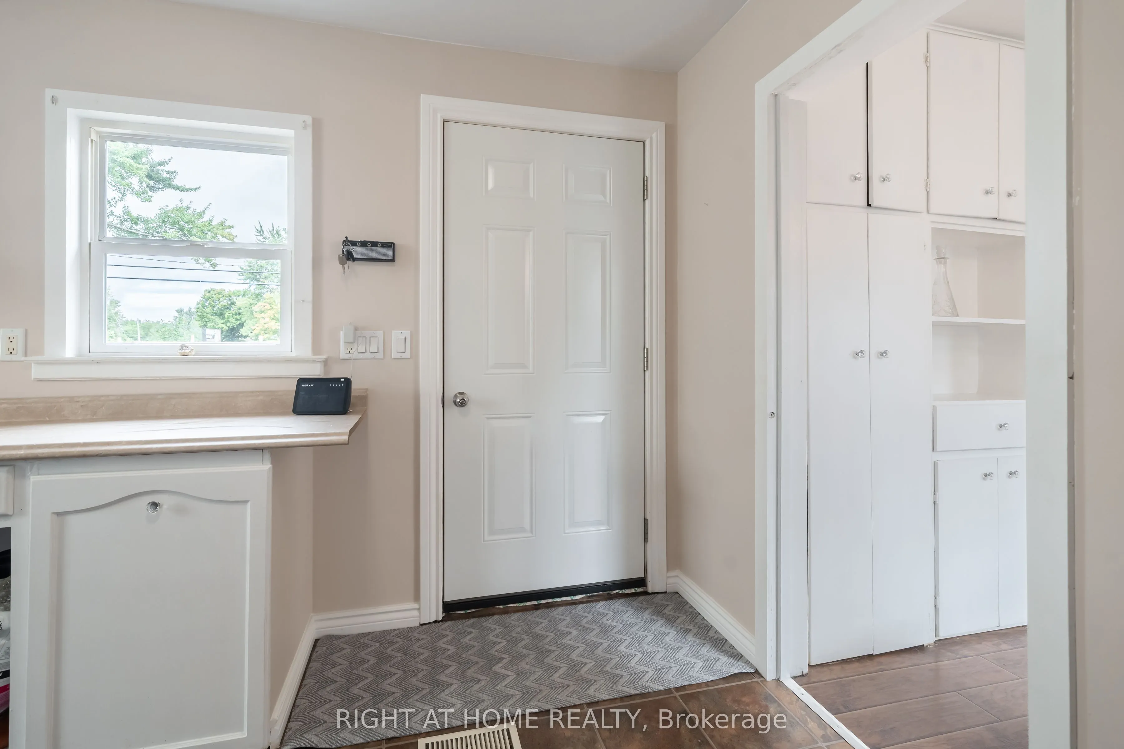 3392 Coronation Avenue