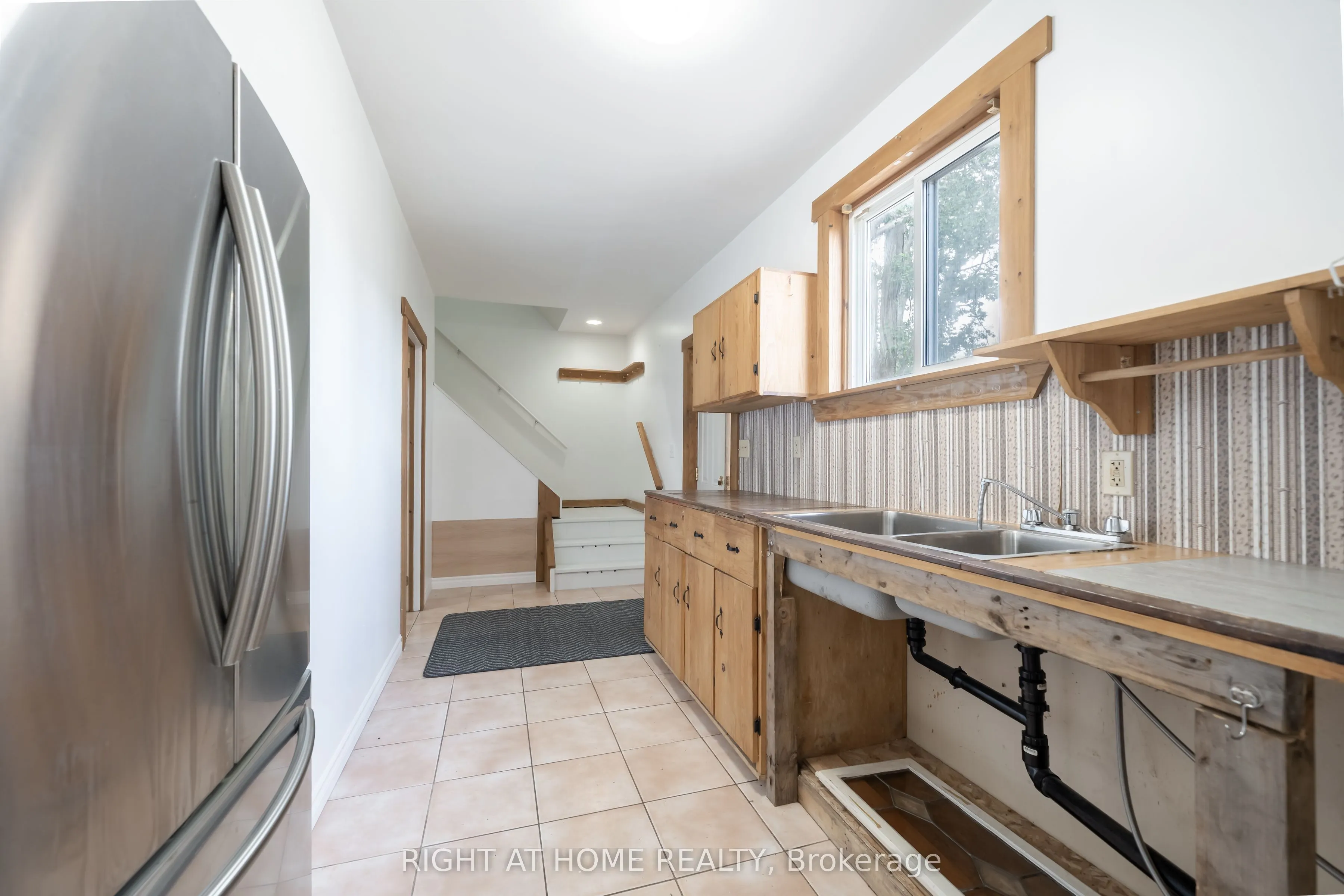 3392 Coronation Avenue