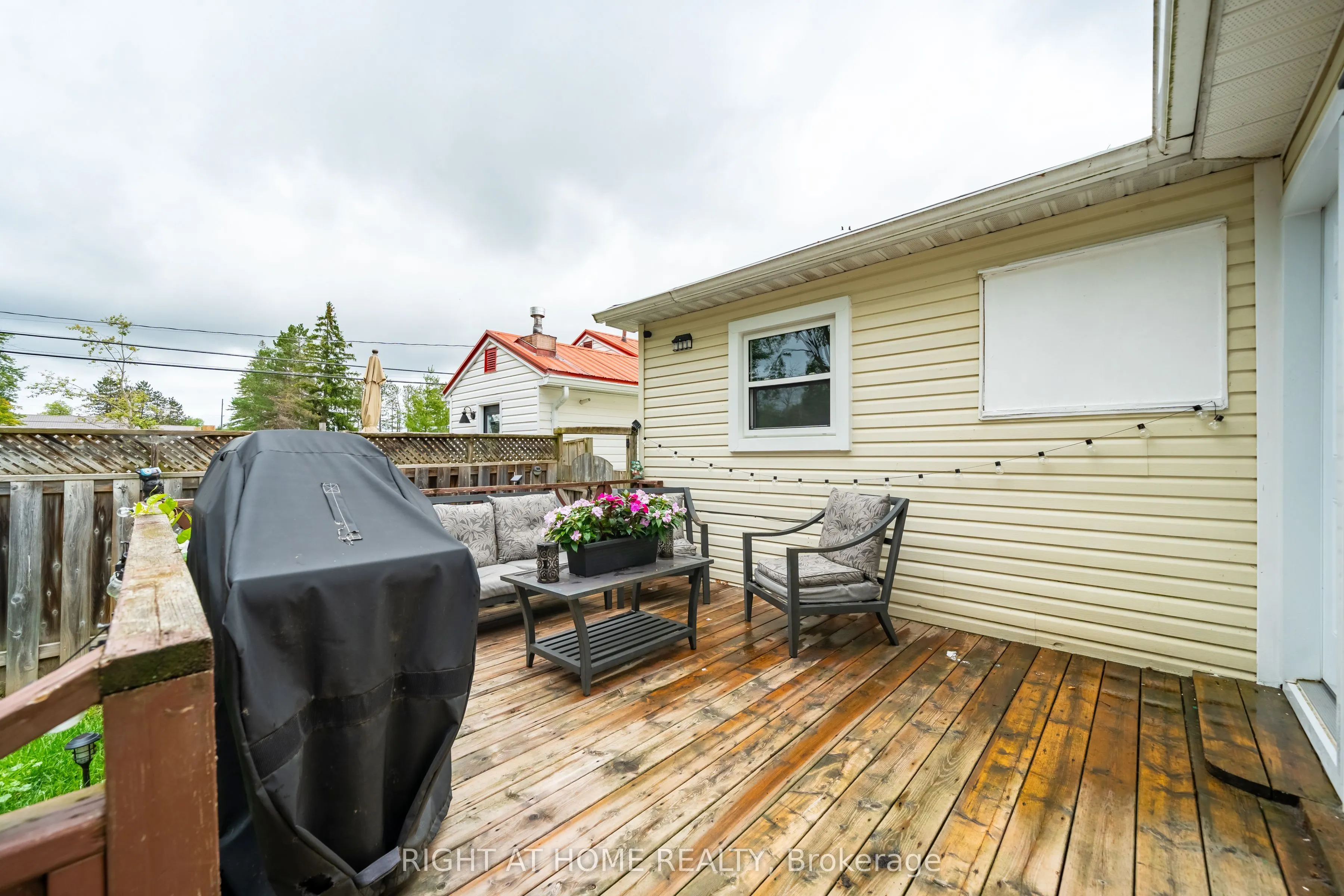 3392 Coronation Avenue