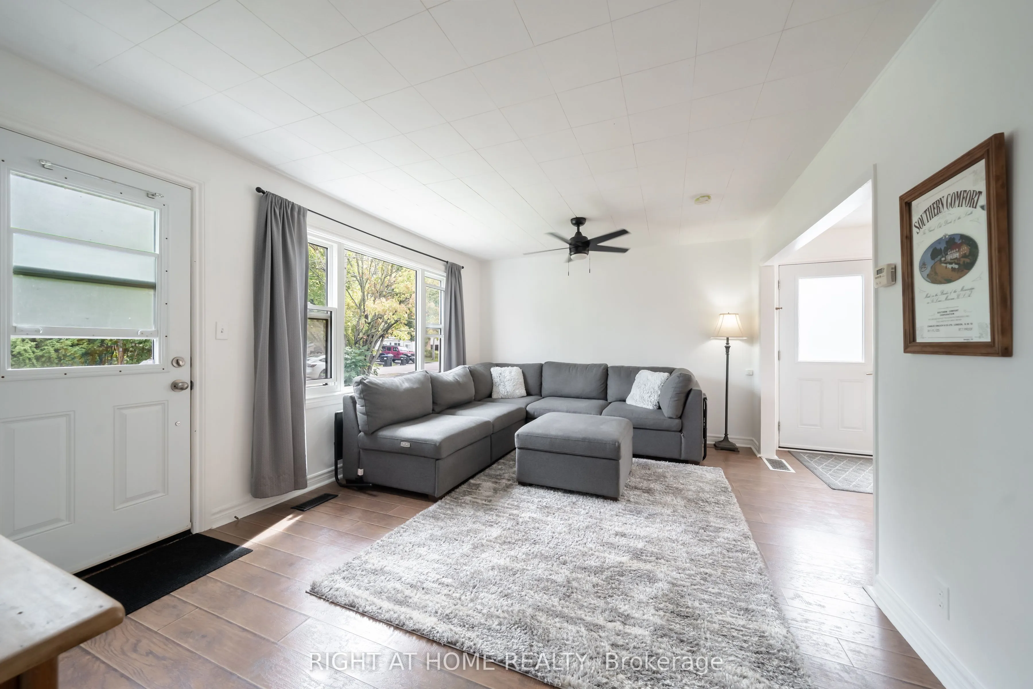 3392 Coronation Avenue