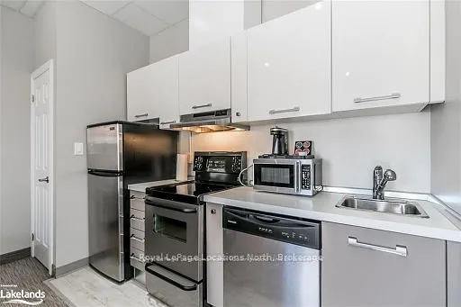 361 MOSLEY Street, #109