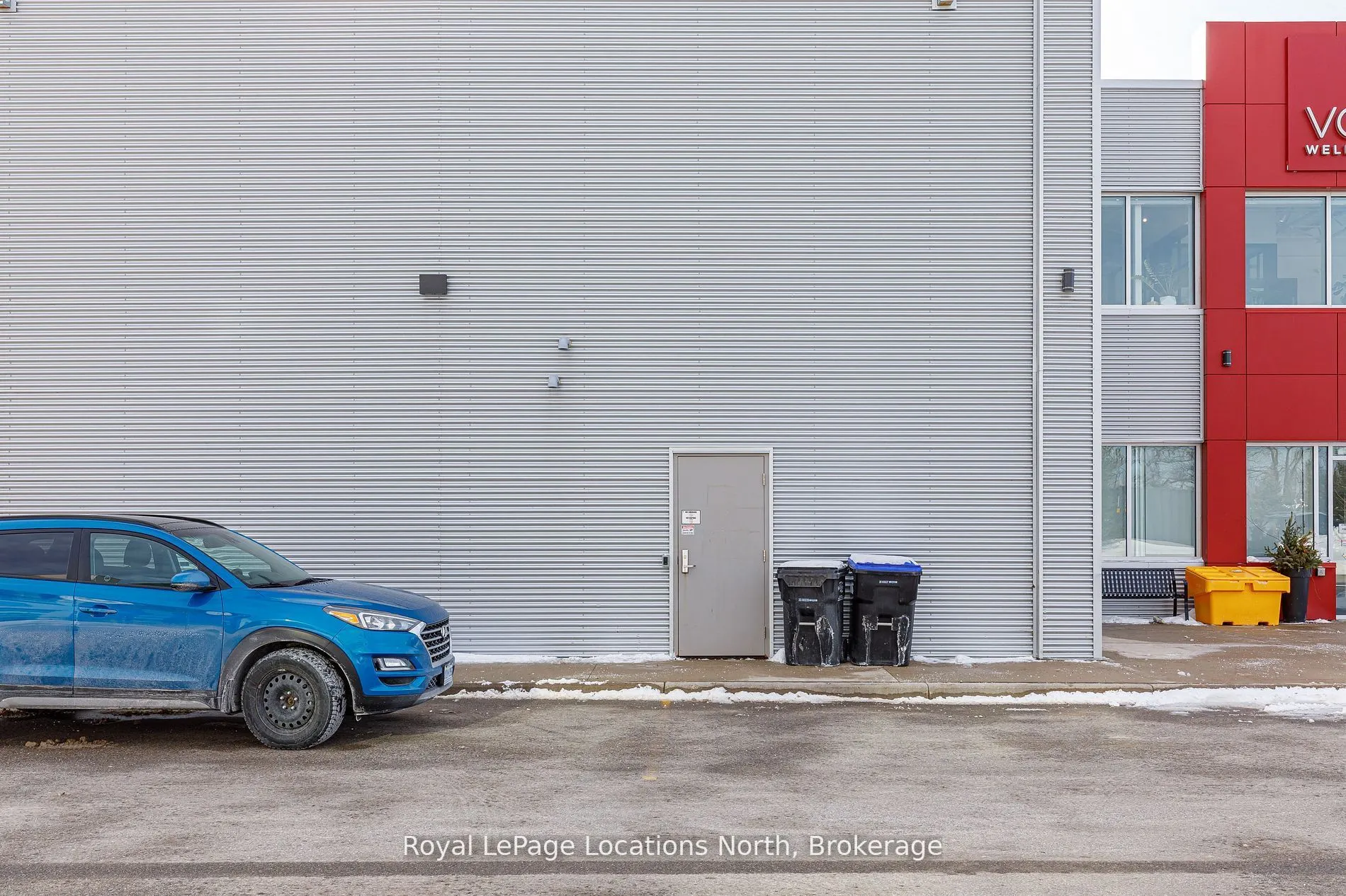 245 Raglan Street E, #100
