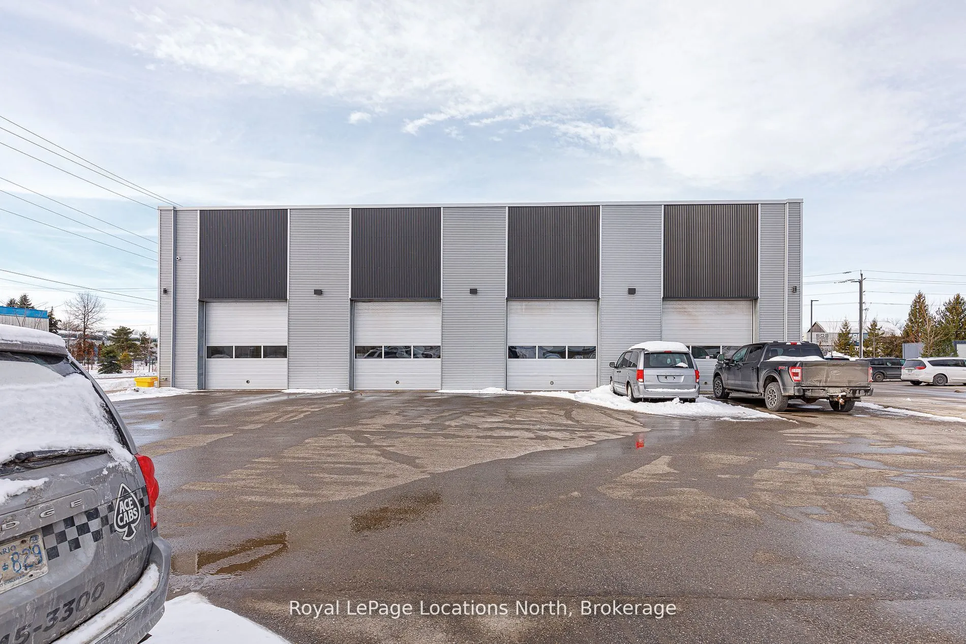 245 Raglan Street E, #100