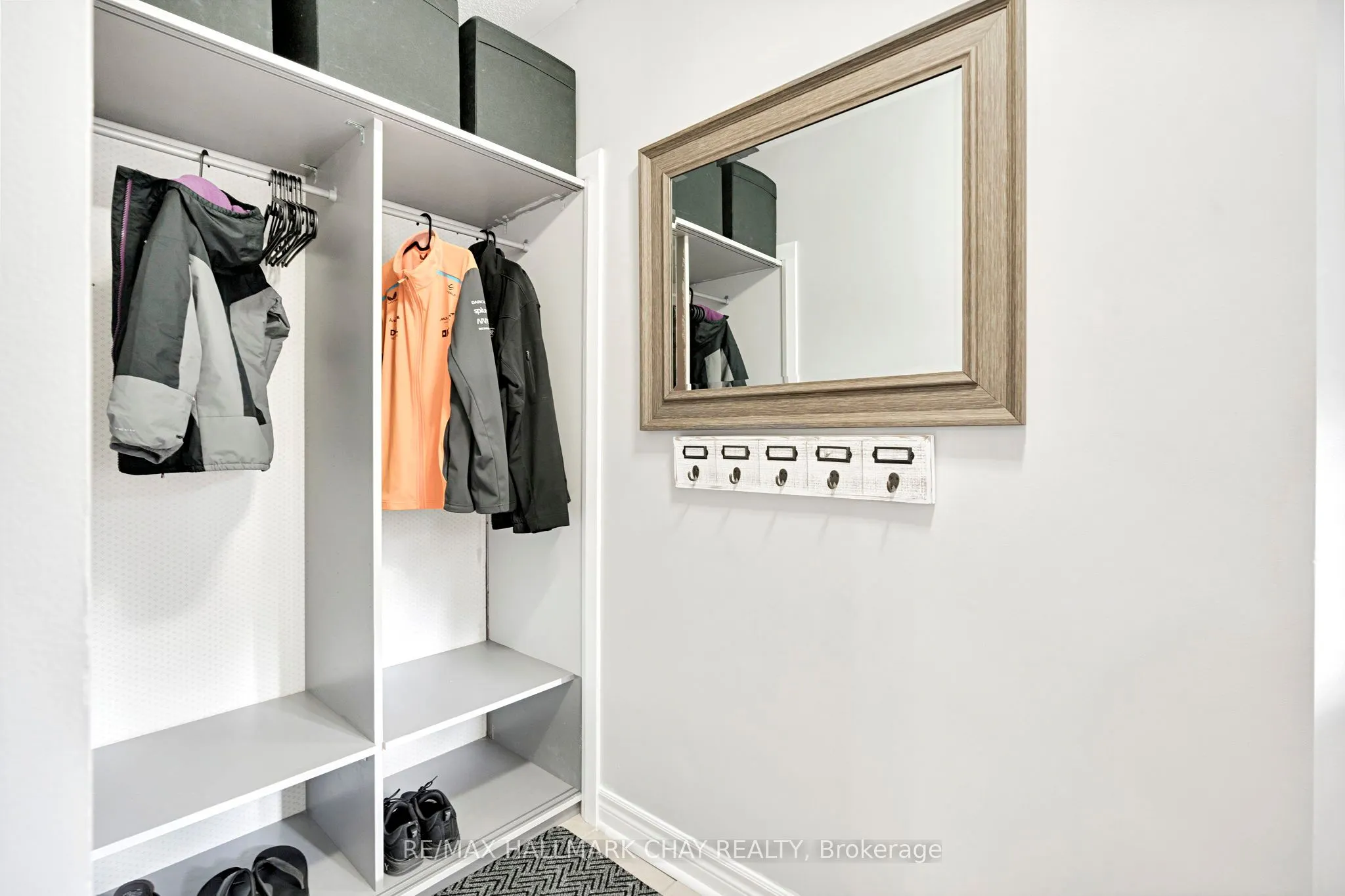 104 Pickett Crescent