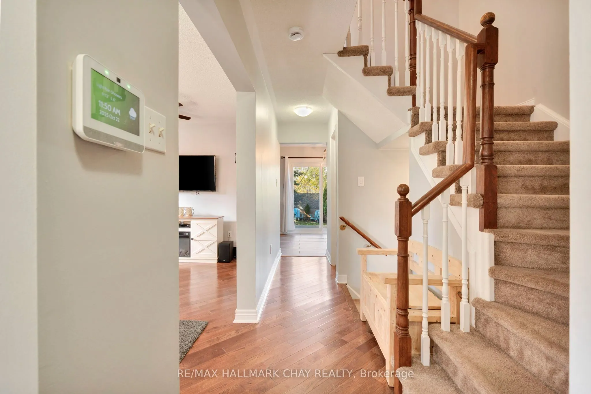 104 Pickett Crescent