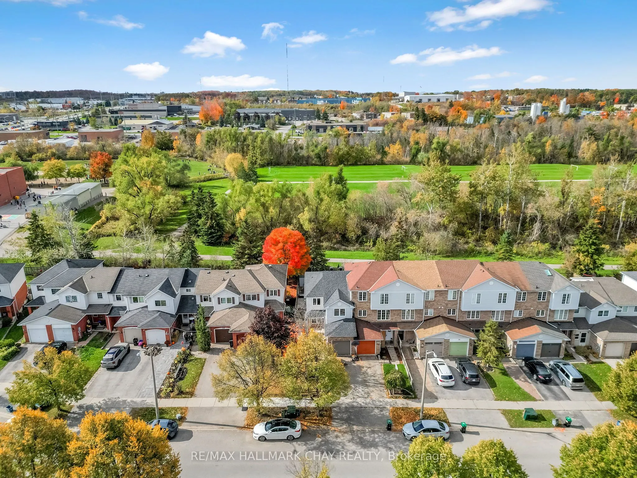 104 Pickett Crescent