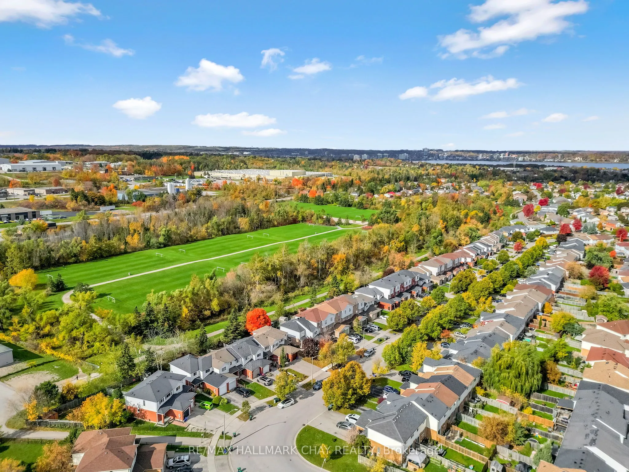 104 Pickett Crescent