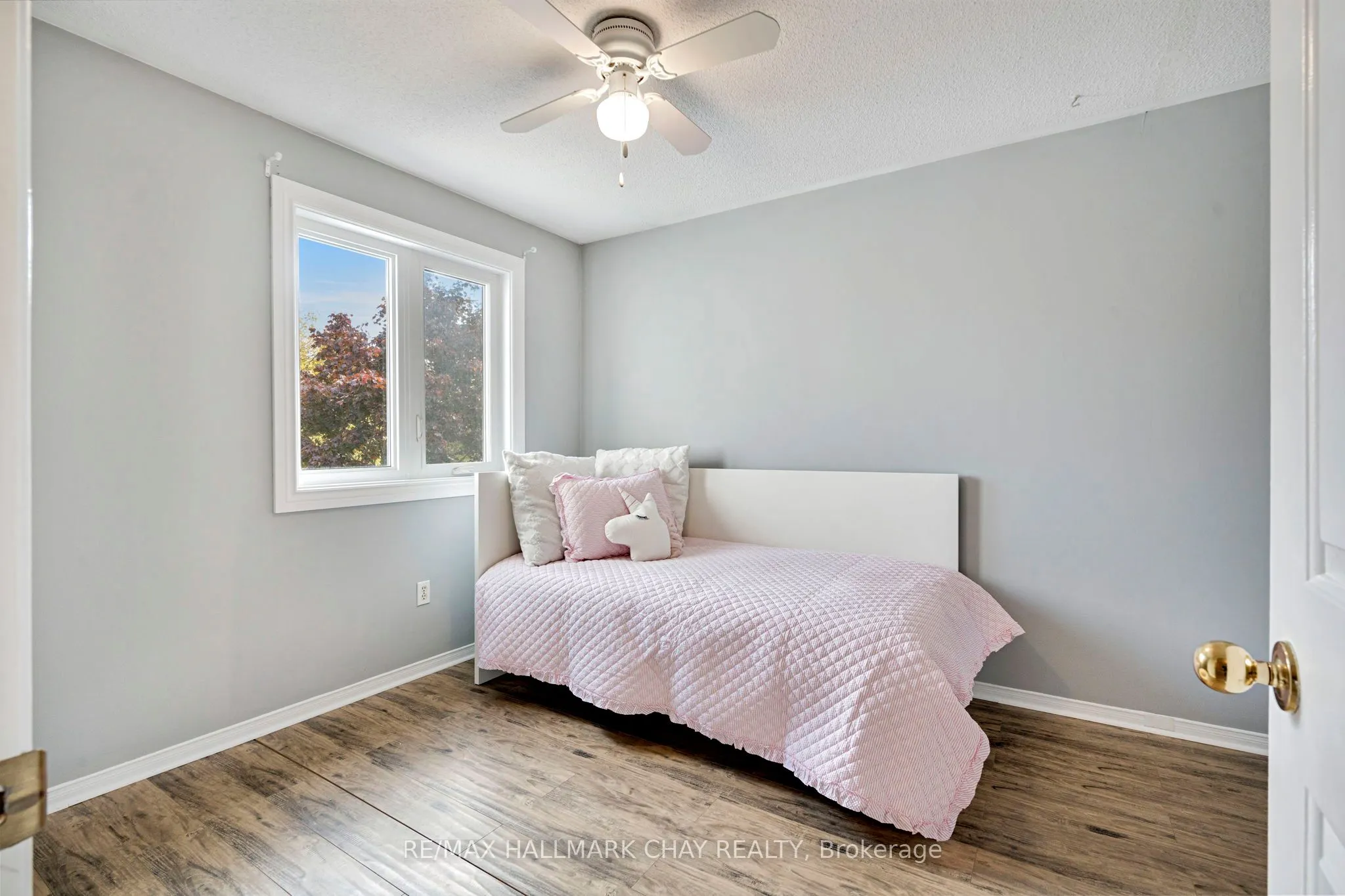 104 Pickett Crescent