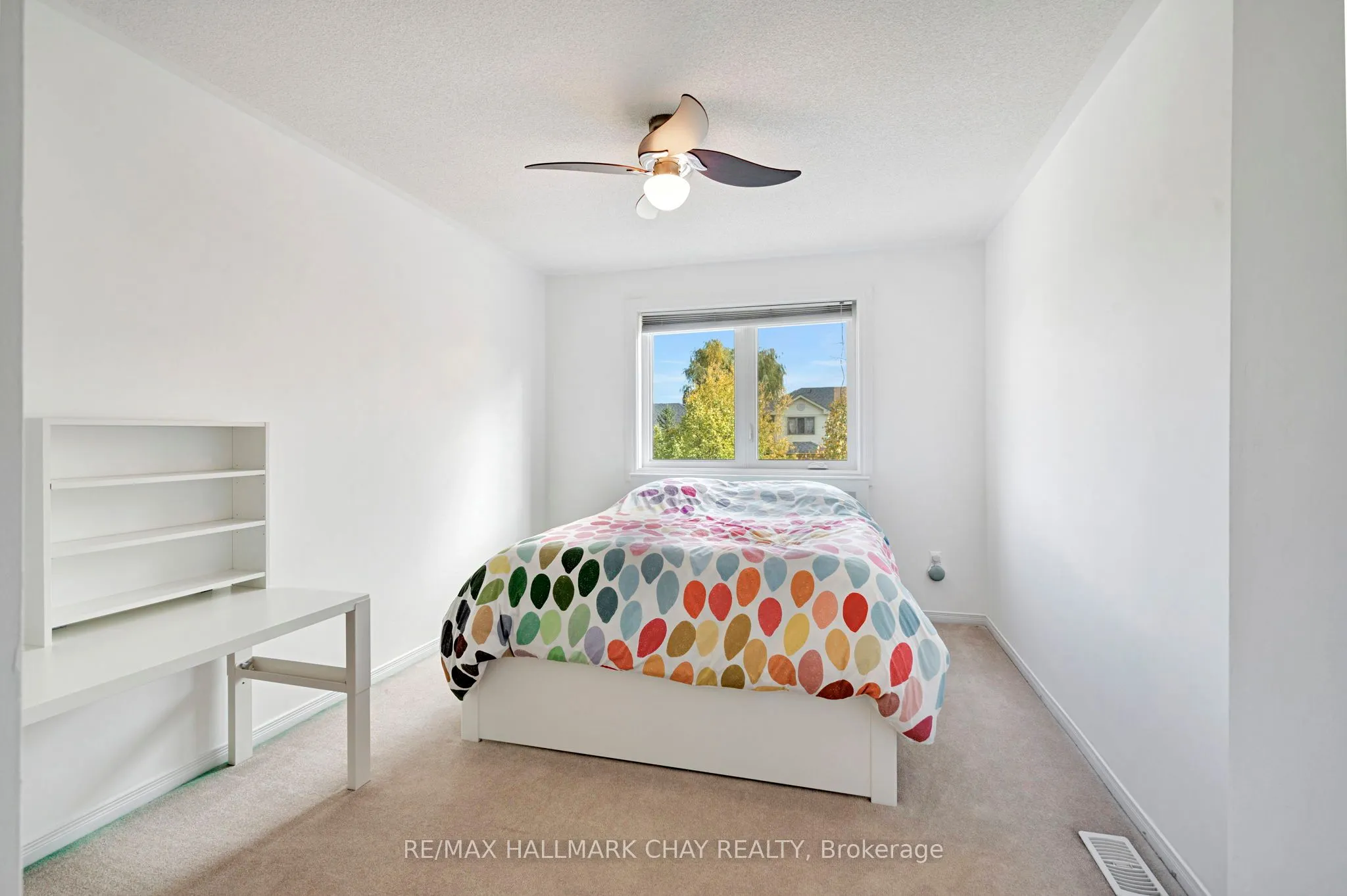 104 Pickett Crescent