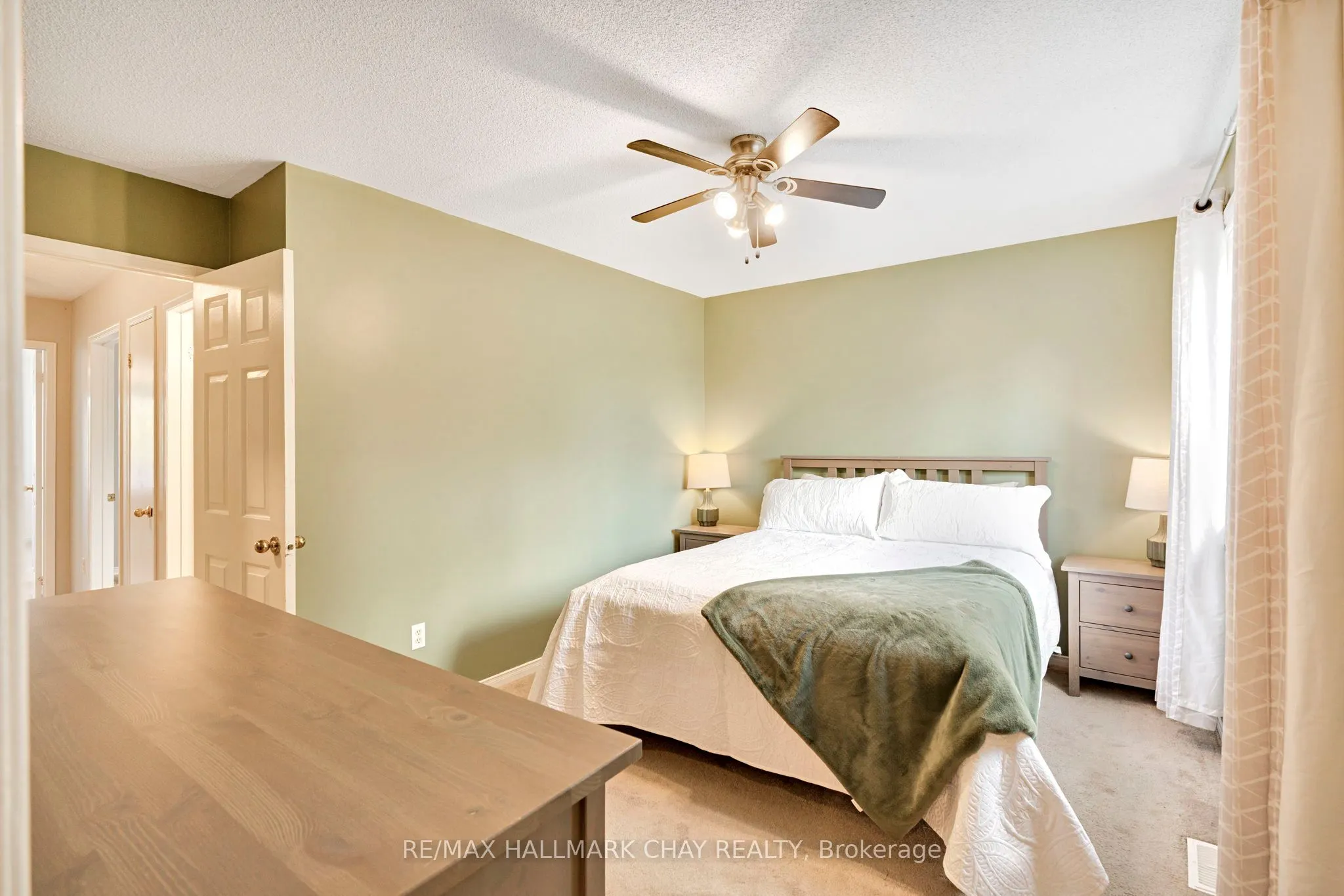 104 Pickett Crescent