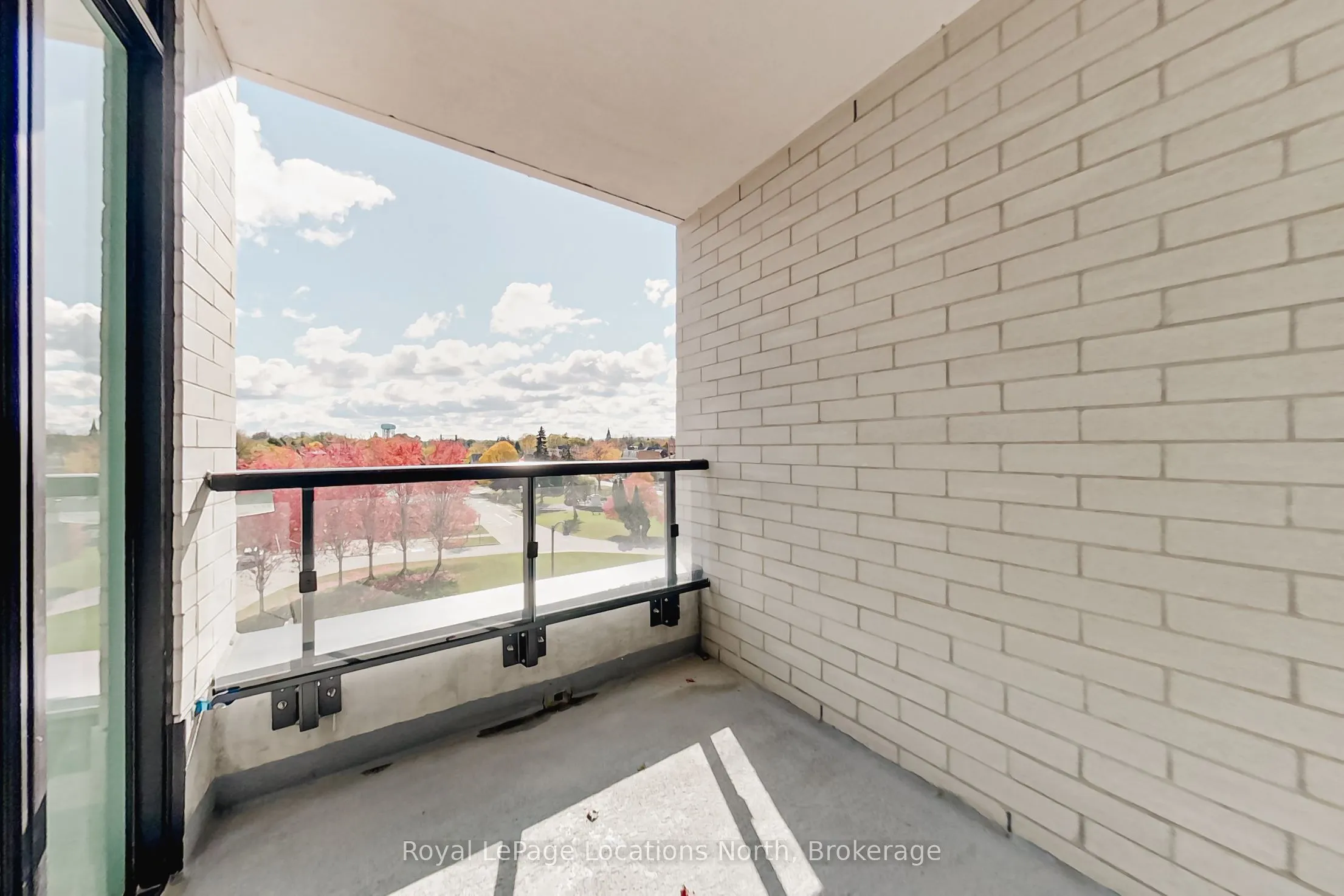 31 Huron Street, #407