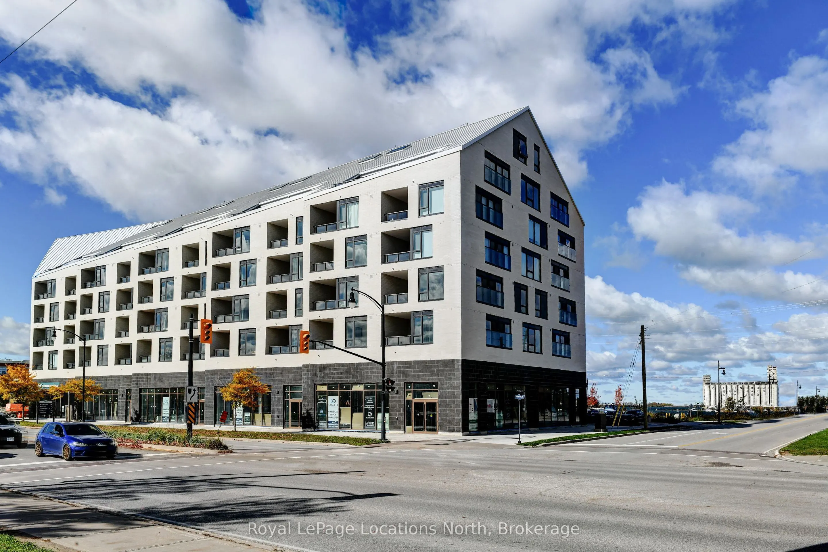 31 Huron Street, #407