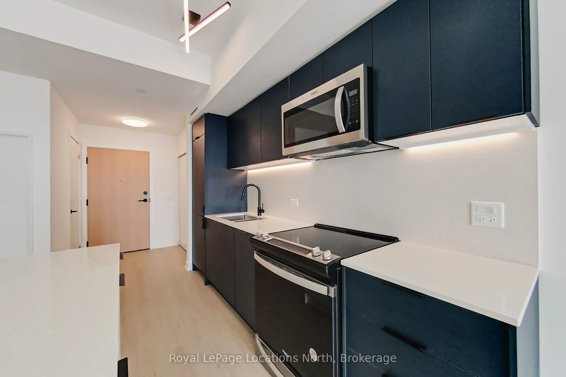 31 Huron Street, #407