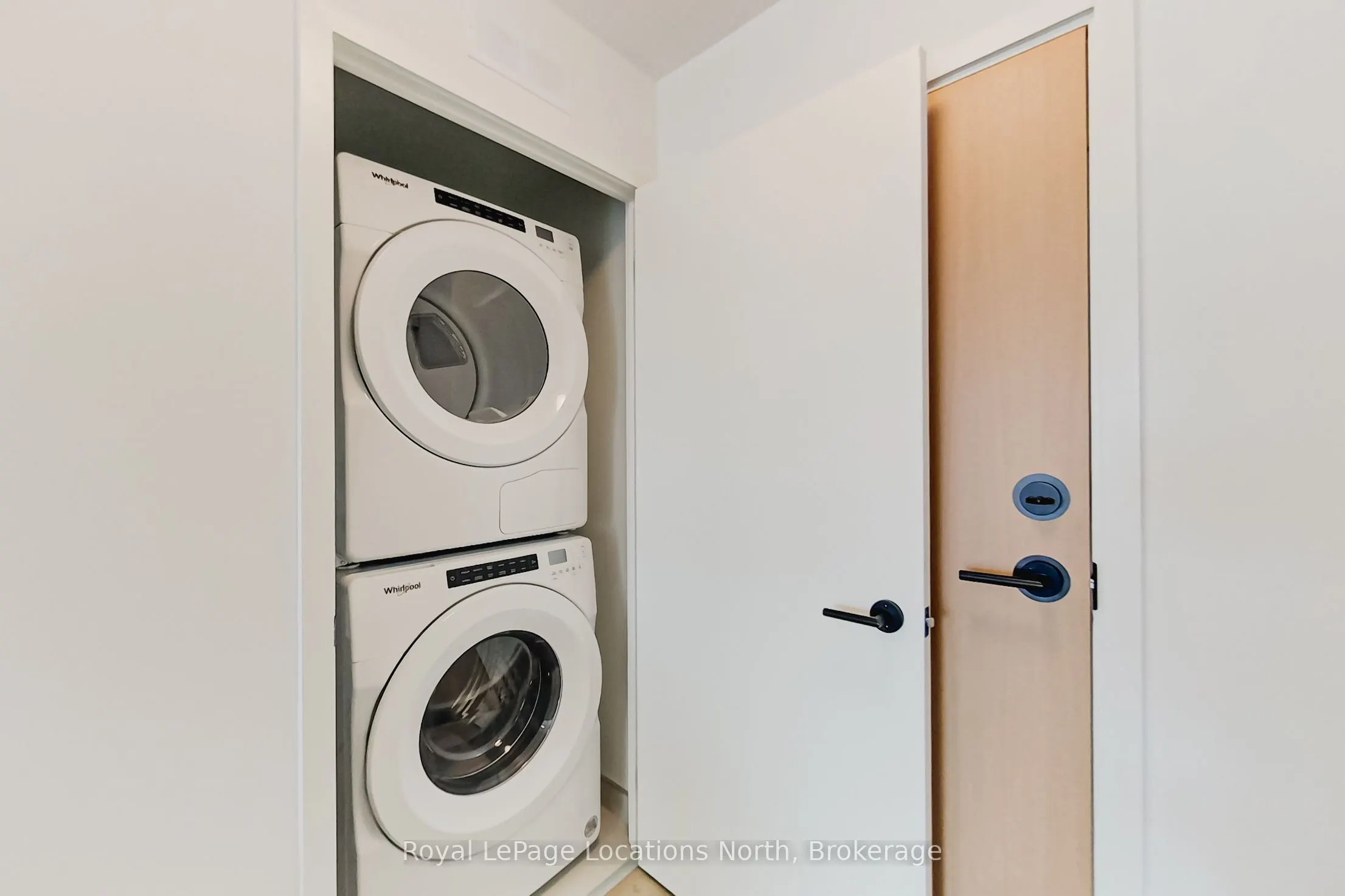 31 Huron Street, #407