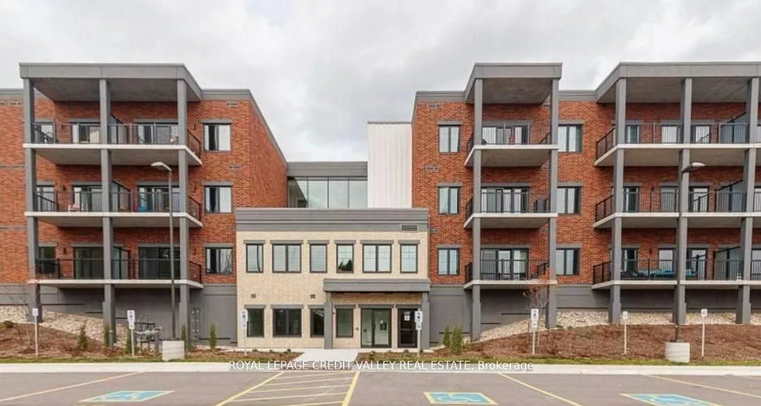 121 Mary Street, #201