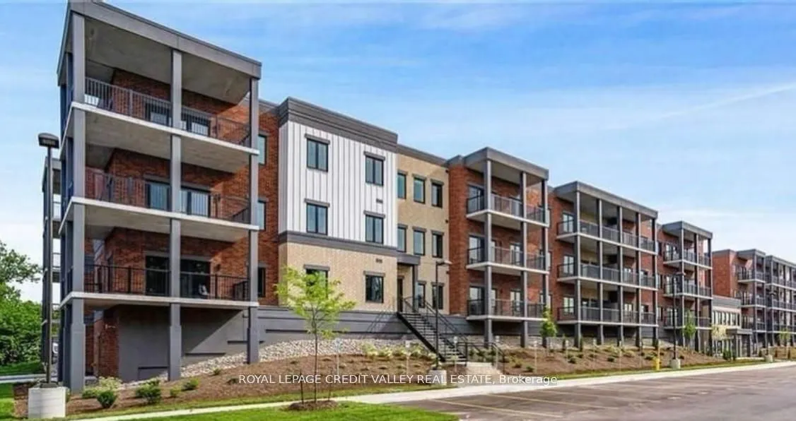 121 Mary Street, #201