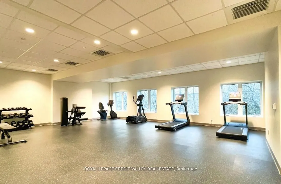 121 Mary Street, #201