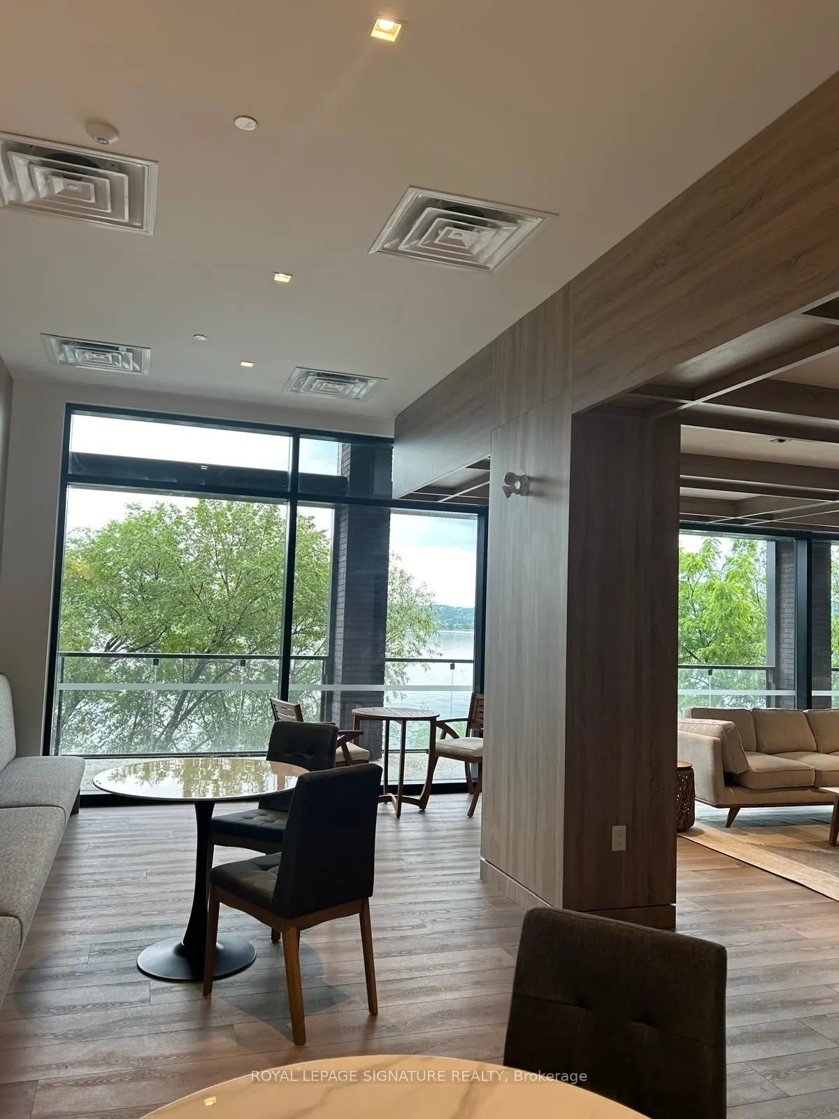 185 Dunlop Street E, #622
