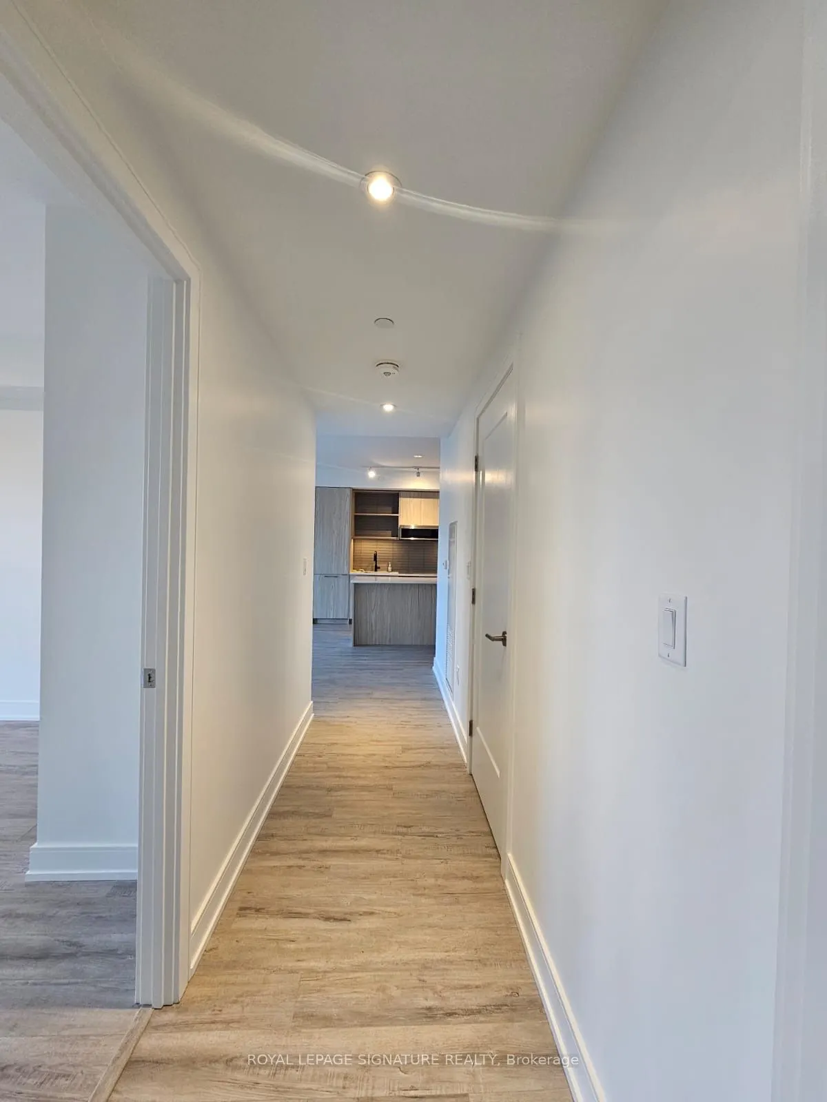 185 Dunlop Street E, #622
