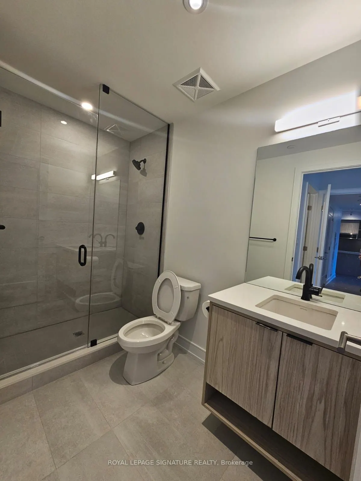 185 Dunlop Street E, #622