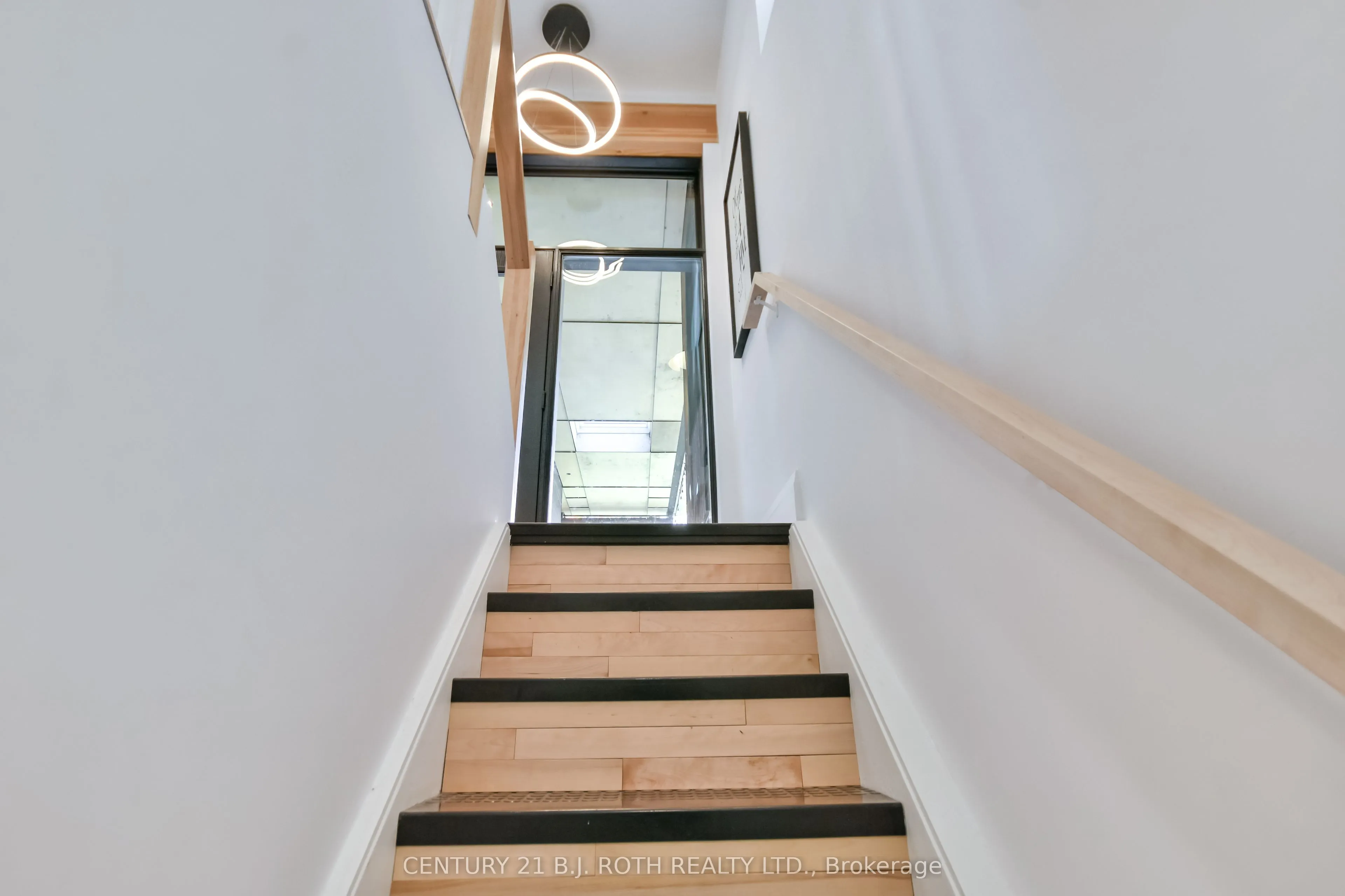 20 Weldon Street