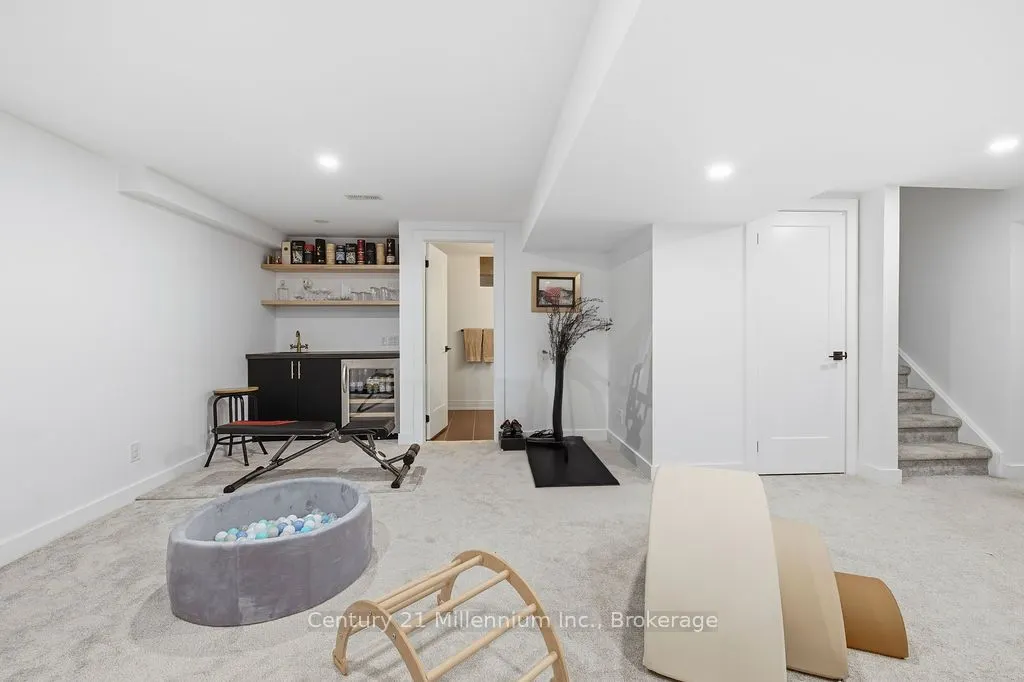 30 Mclean Avenue