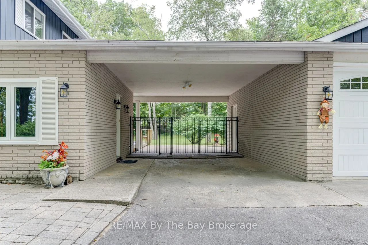1819 River Road W