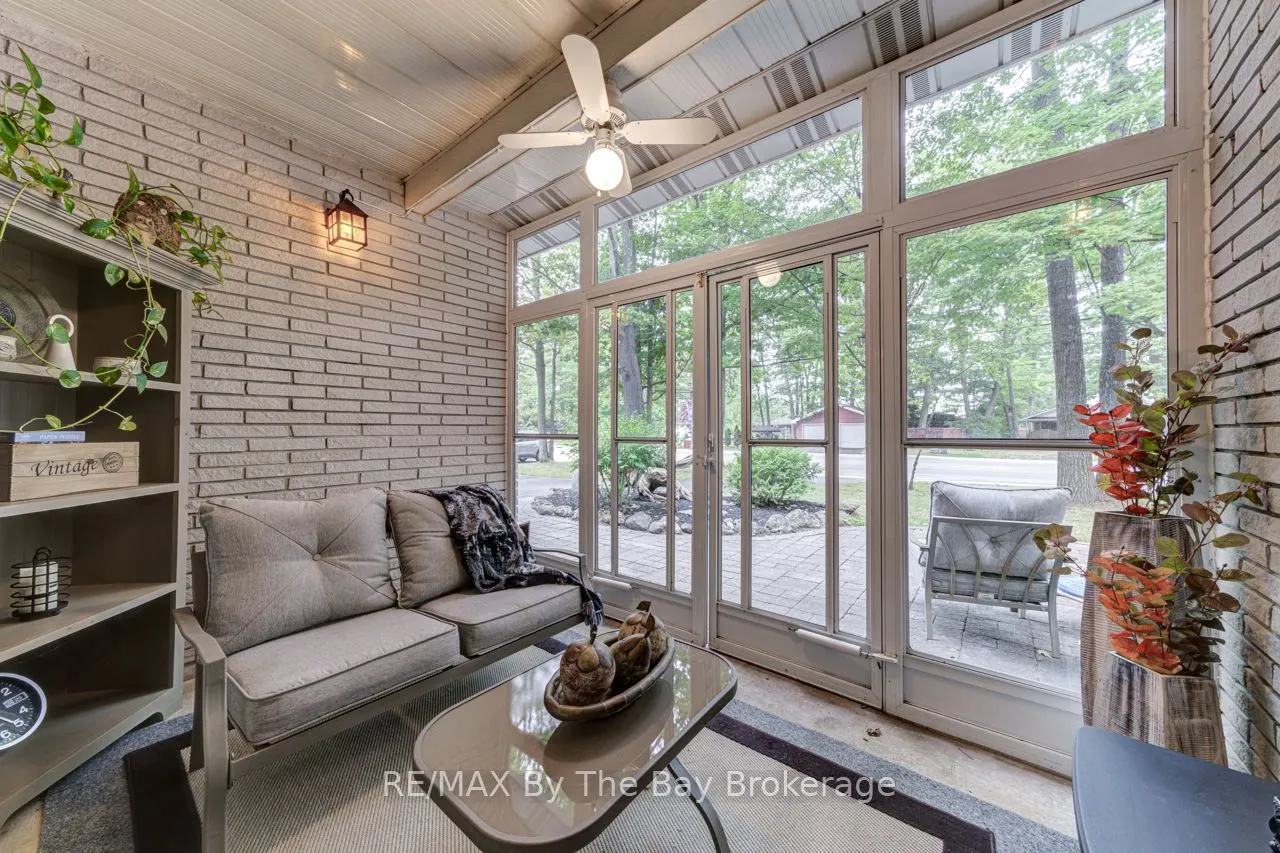 1819 River Road W