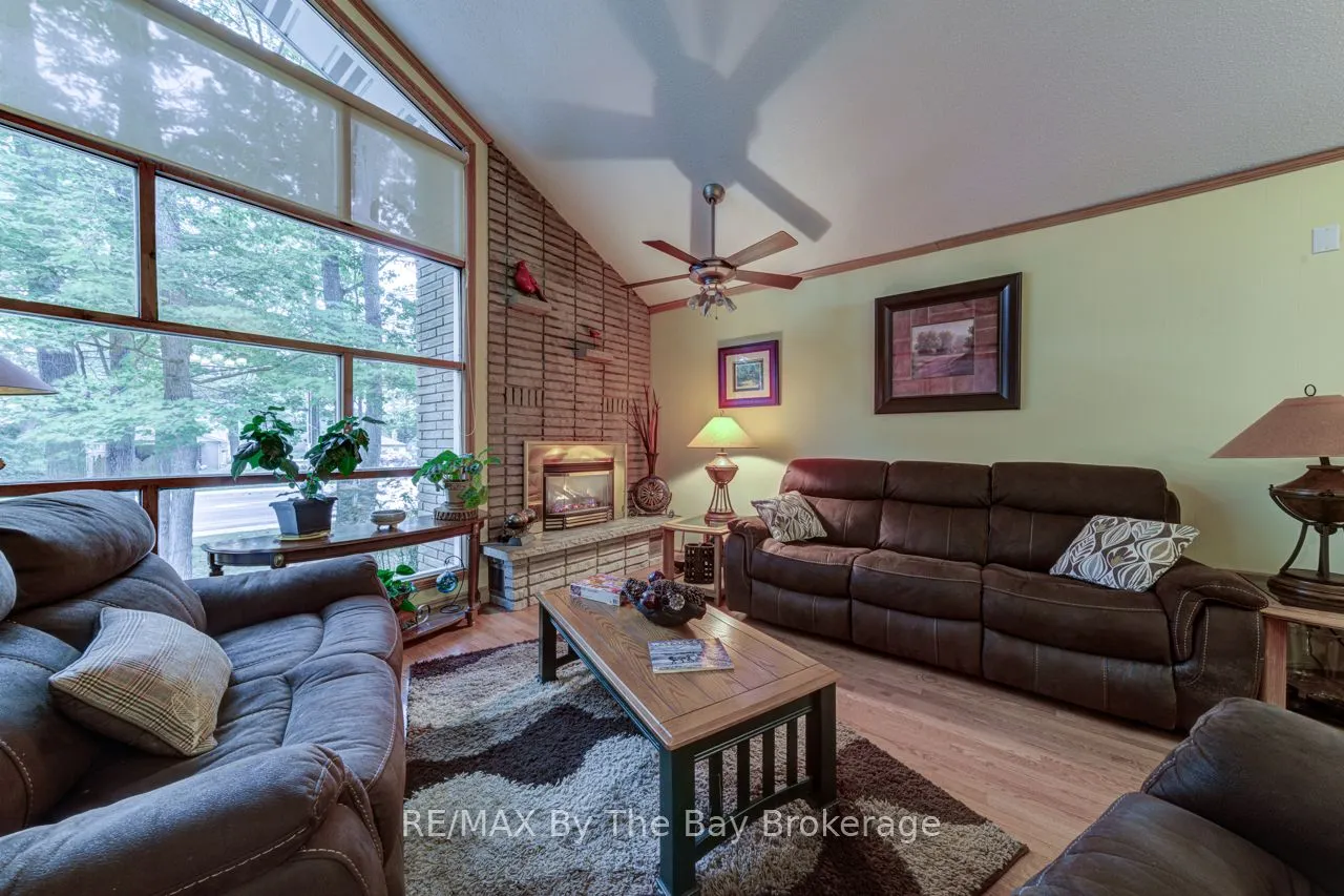 1819 River Road W