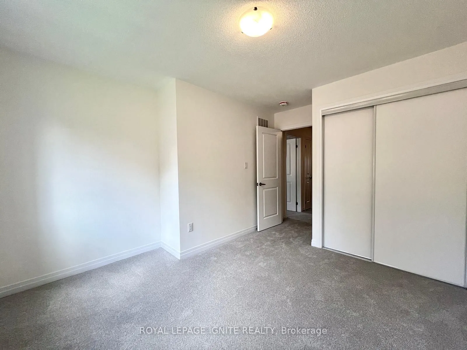 542 Hudson Crescent