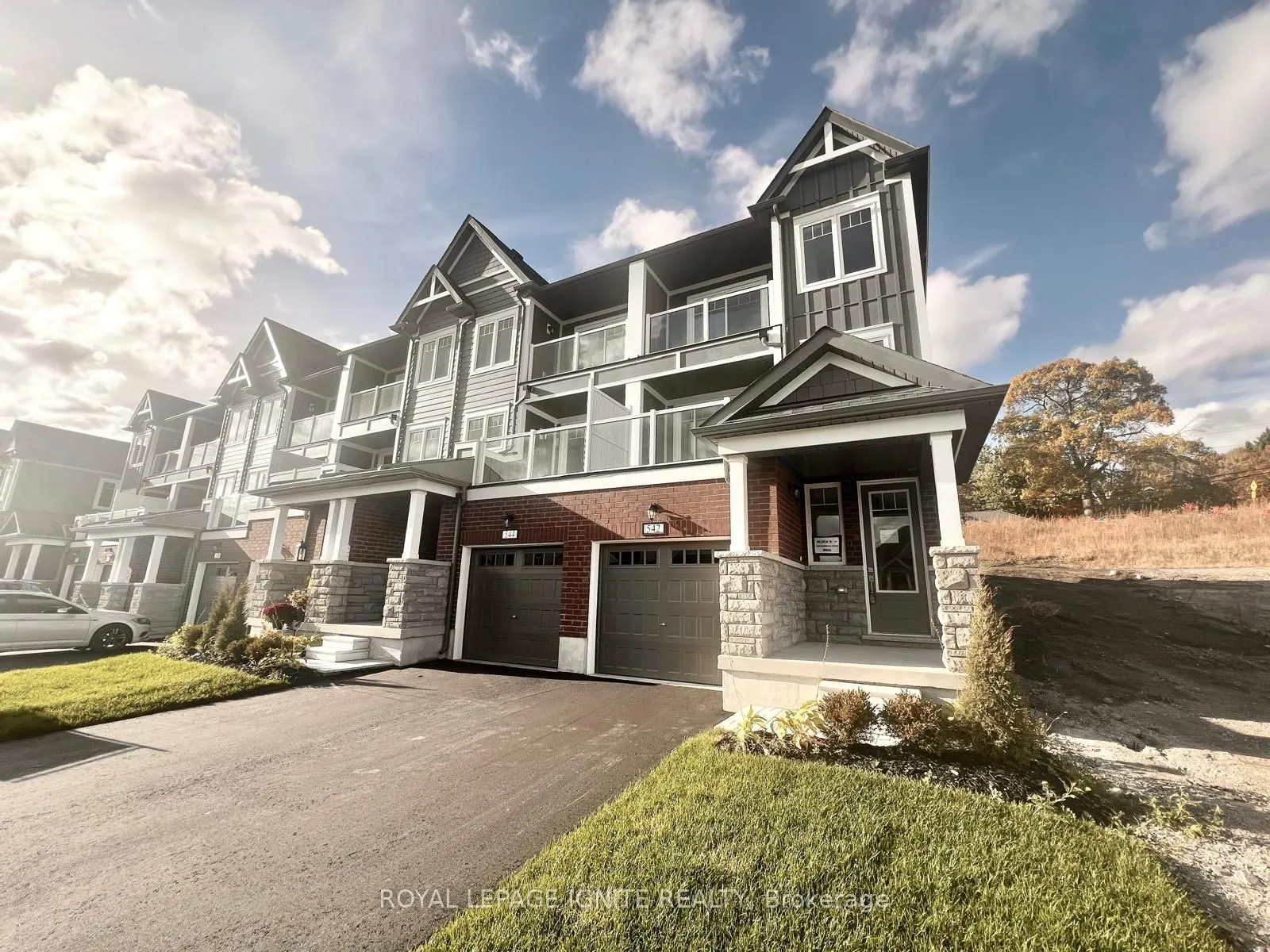 542 Hudson Crescent