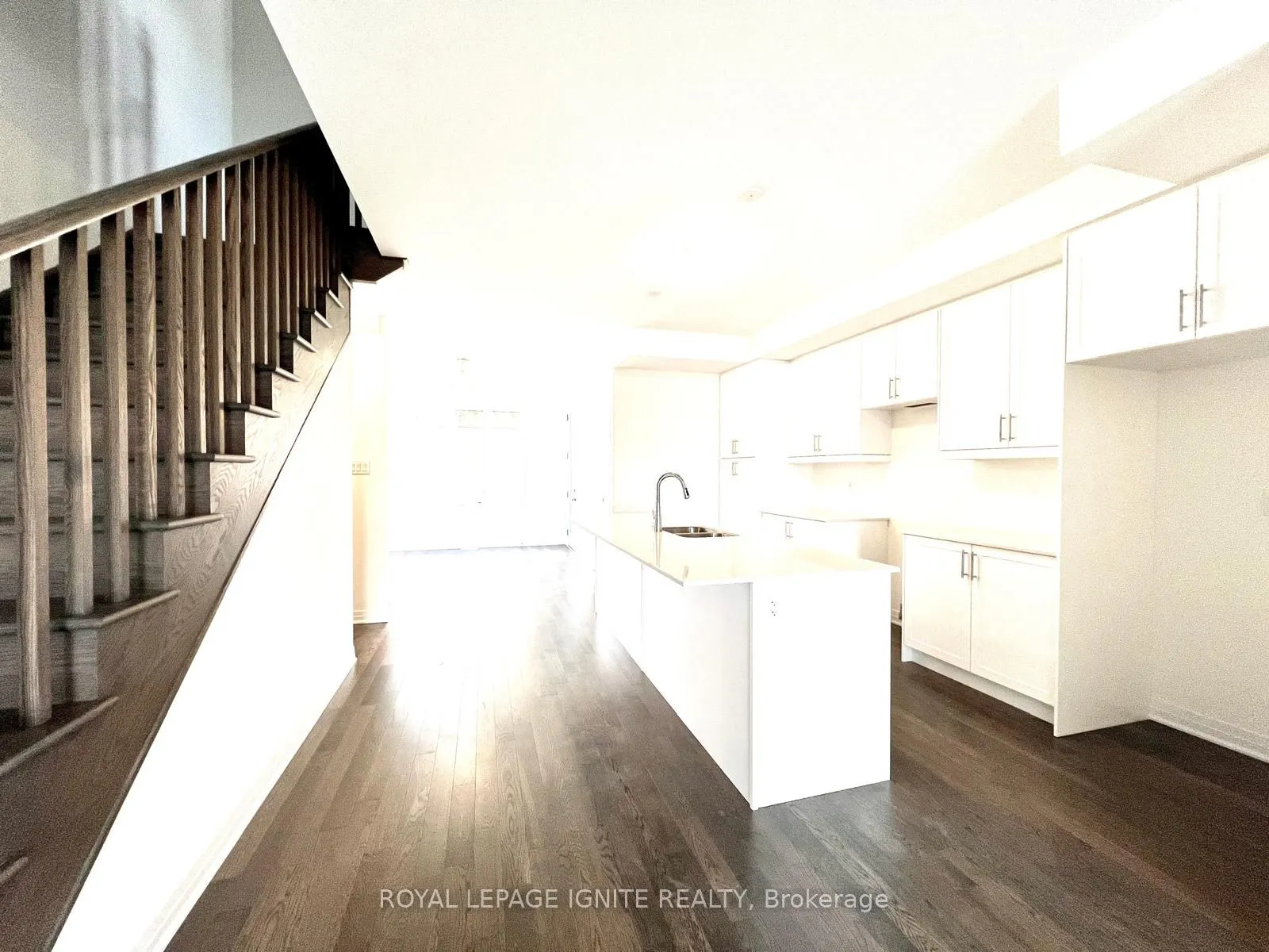 542 Hudson Crescent