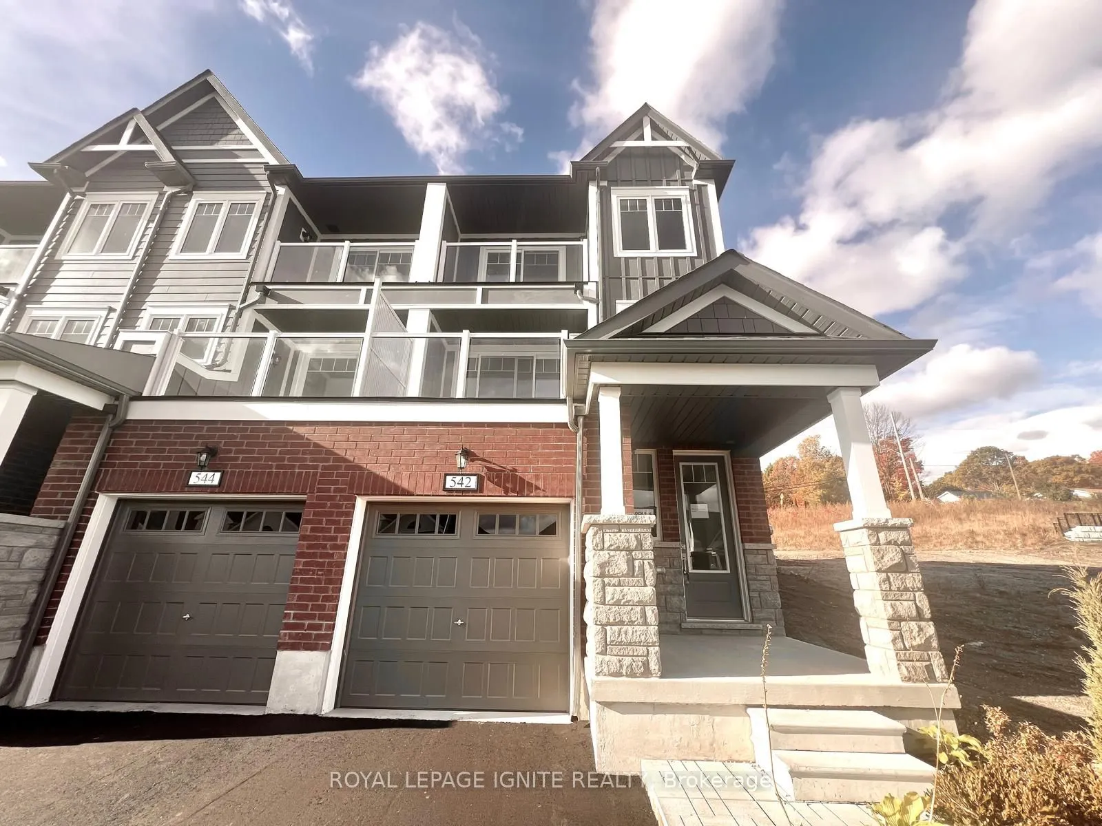 542 Hudson Crescent