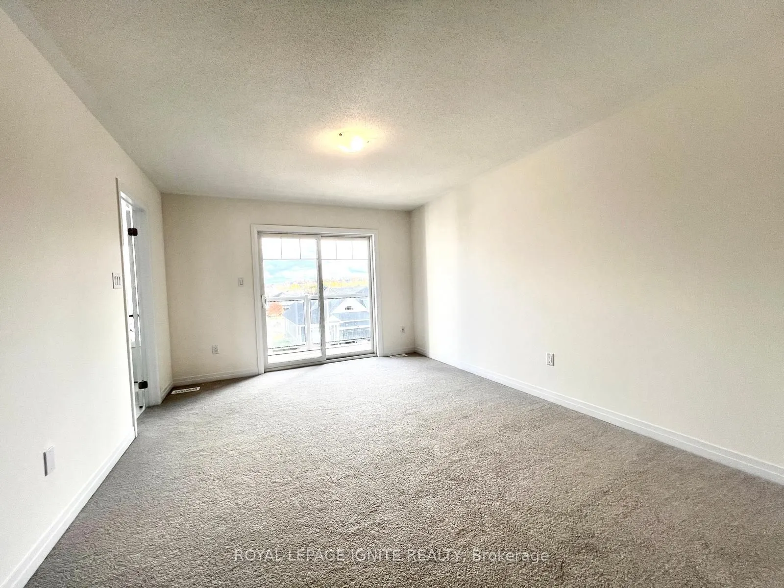 542 Hudson Crescent