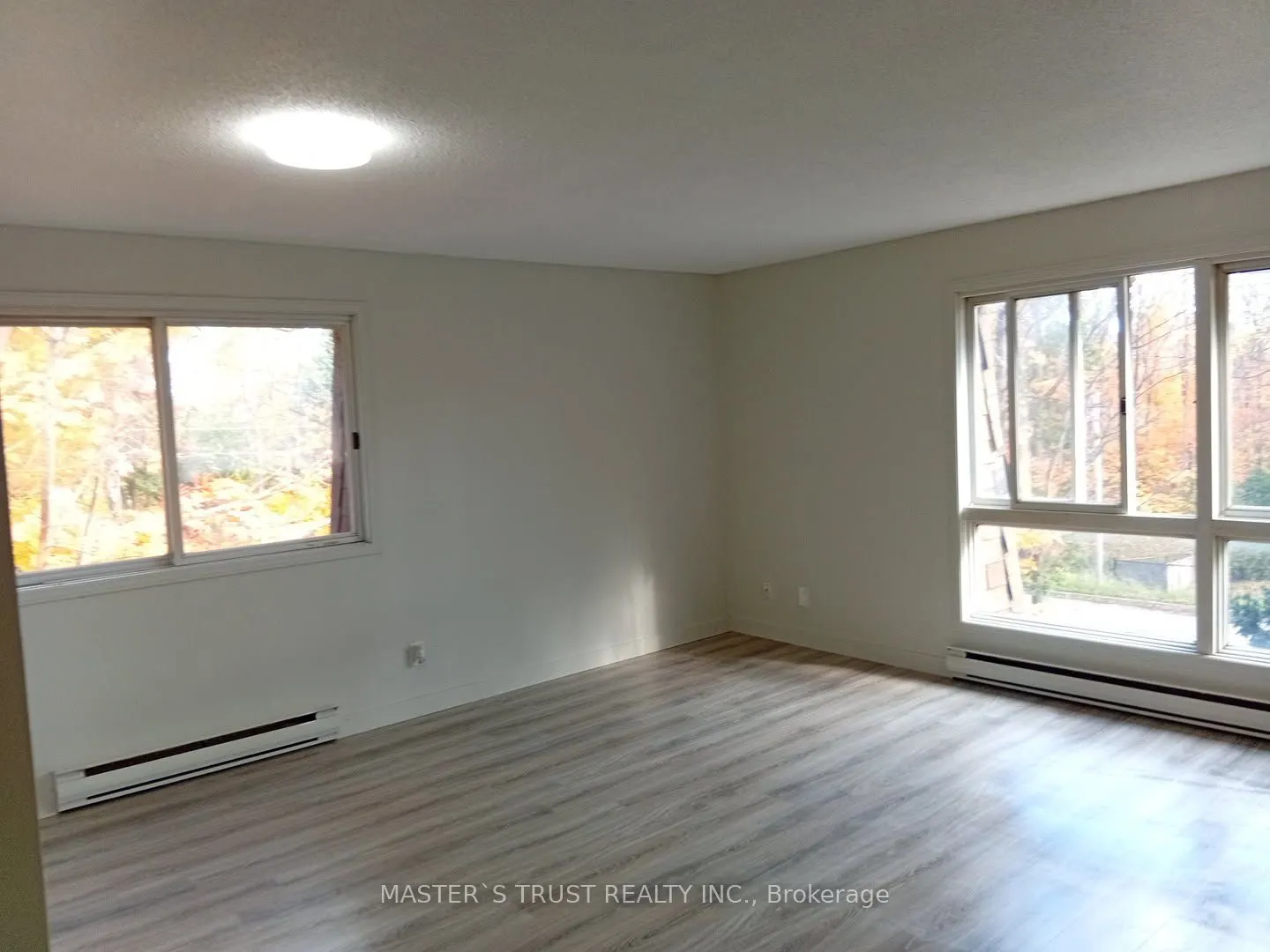 190 Borland Street E, #4