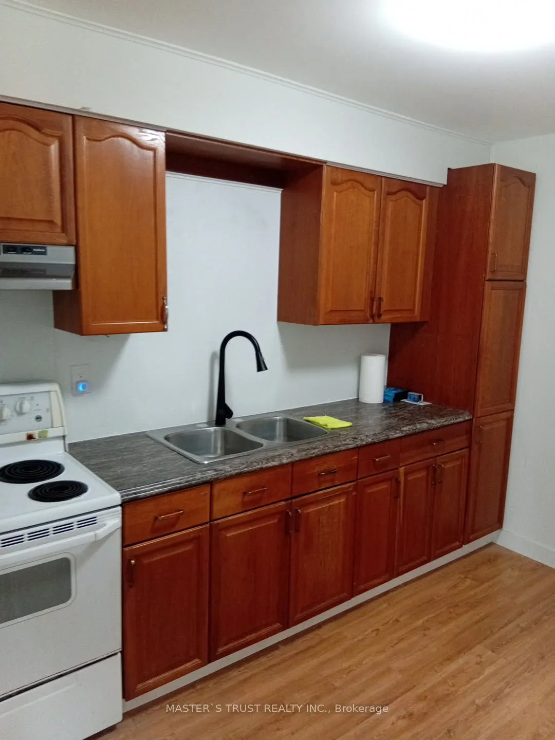 190 Borland Street E, #4