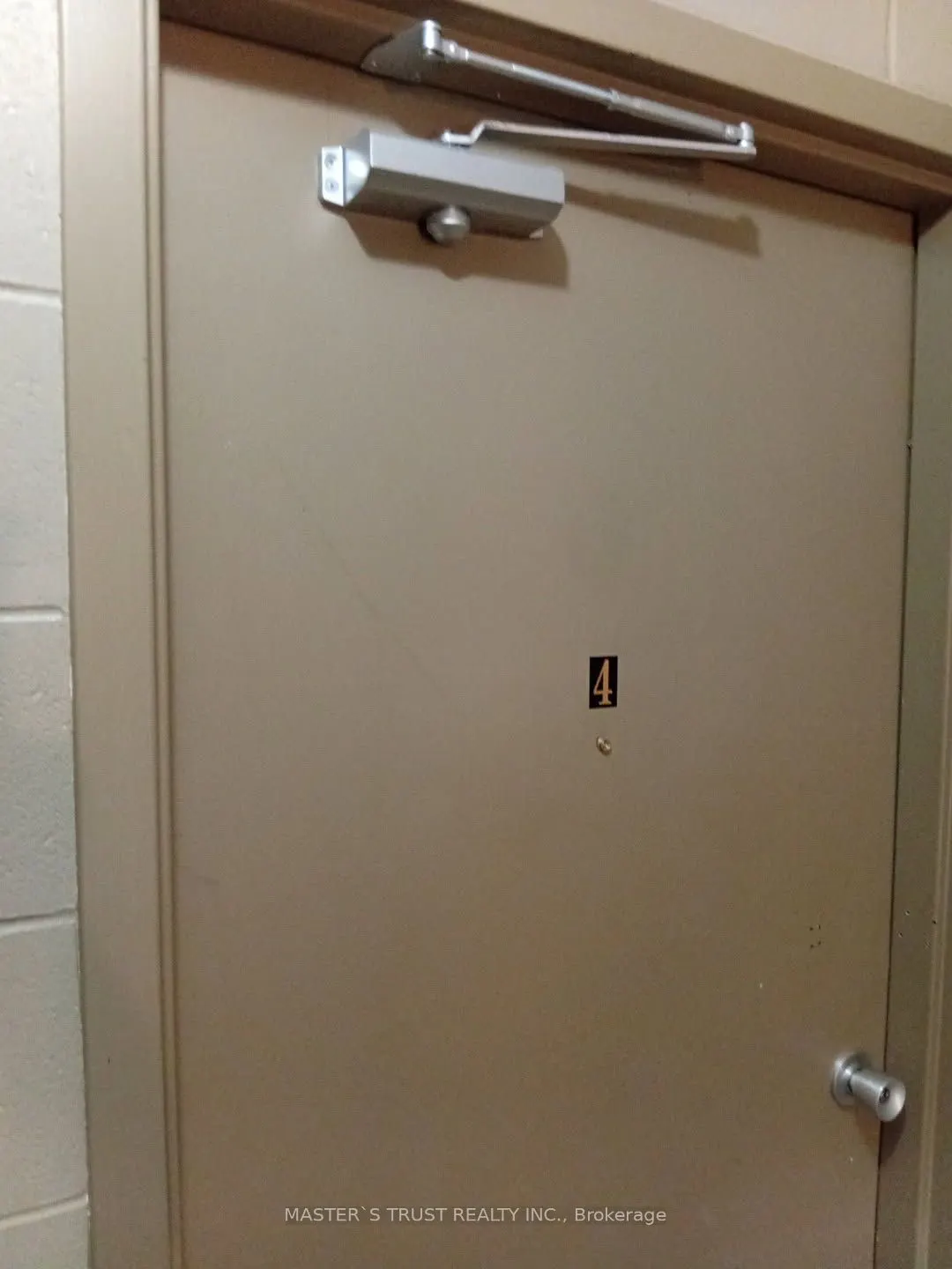 190 Borland Street E, #4