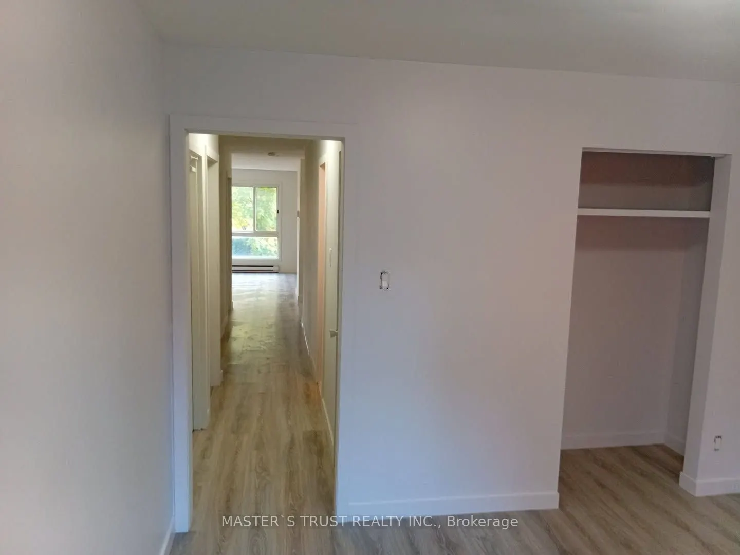 190 Borland Street E, #4