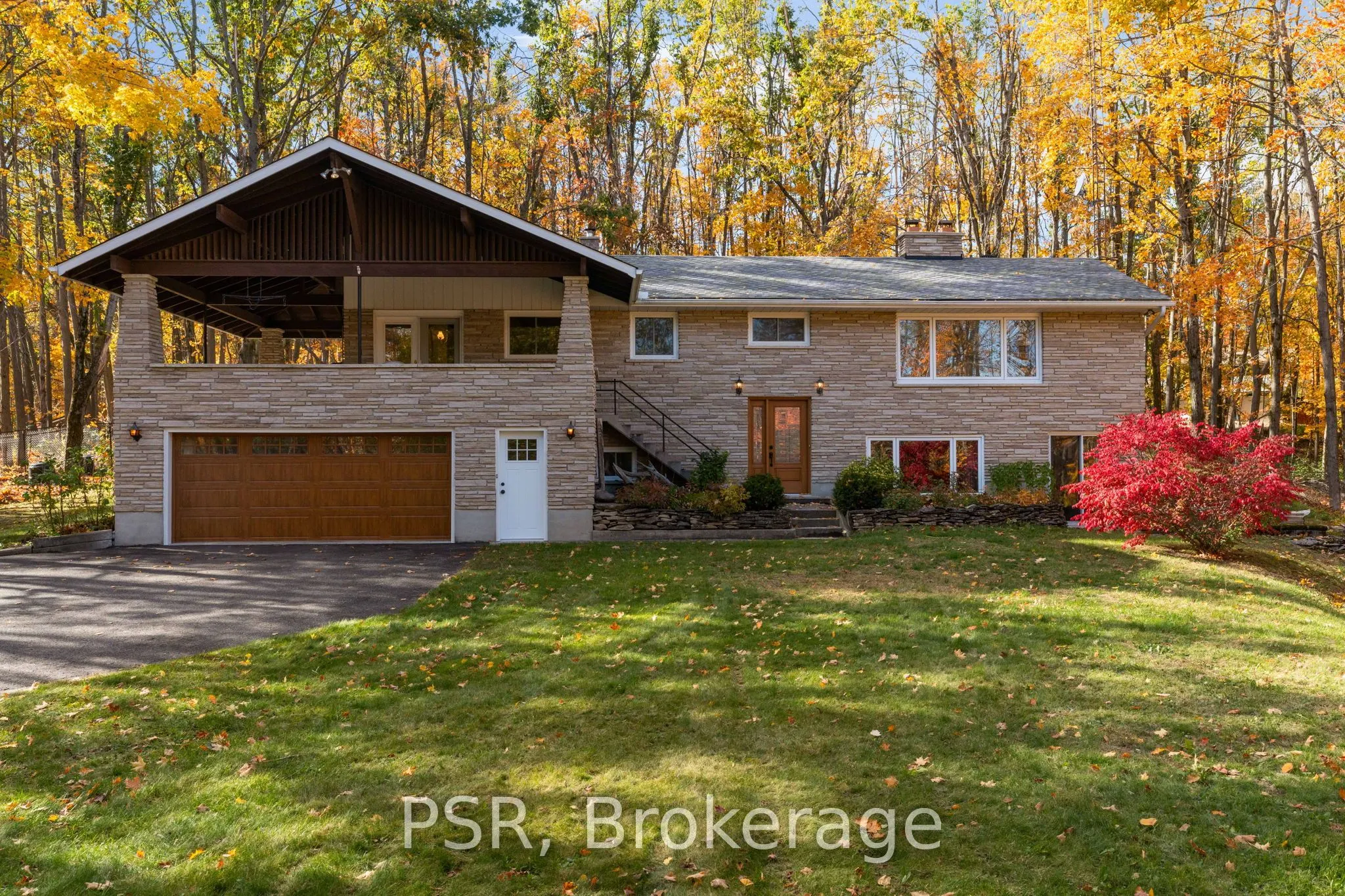 1632 Old Barrie Road E