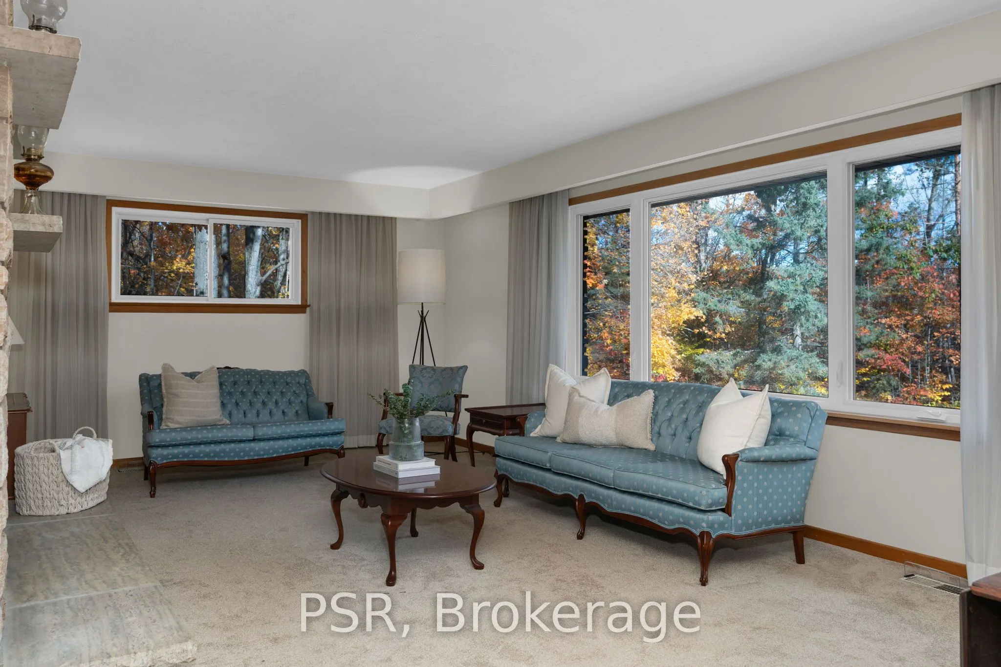 1632 Old Barrie Road E