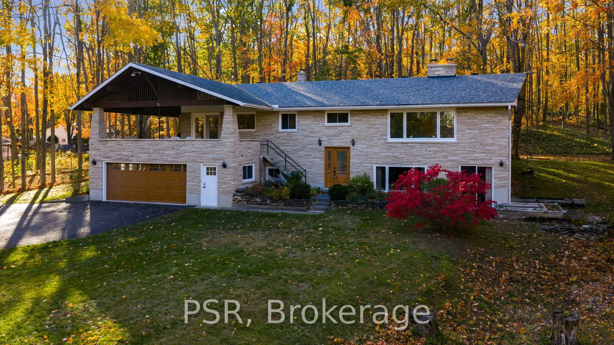 1632 Old Barrie Road E