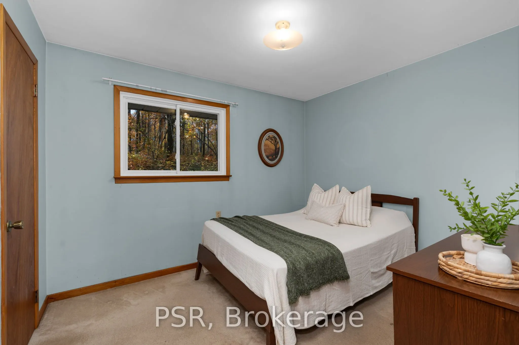 1632 Old Barrie Road E