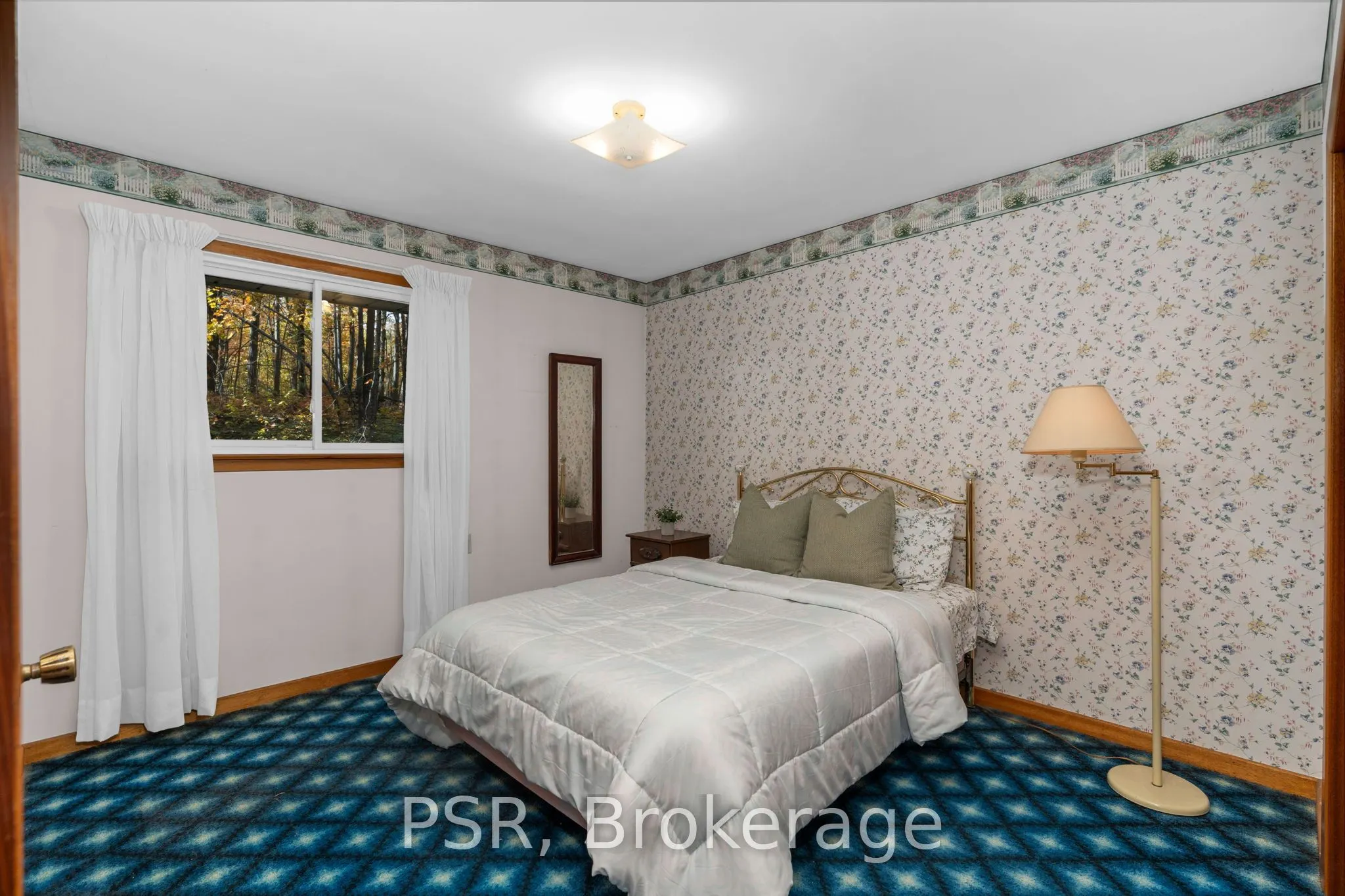 1632 Old Barrie Road E